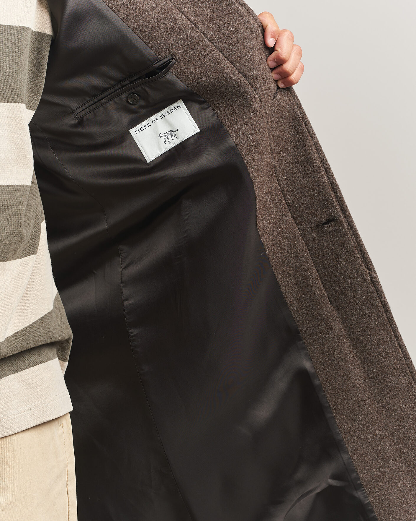 Mies | Takit | Tiger of Sweden | Carlton Wool Coat Dusty Brown