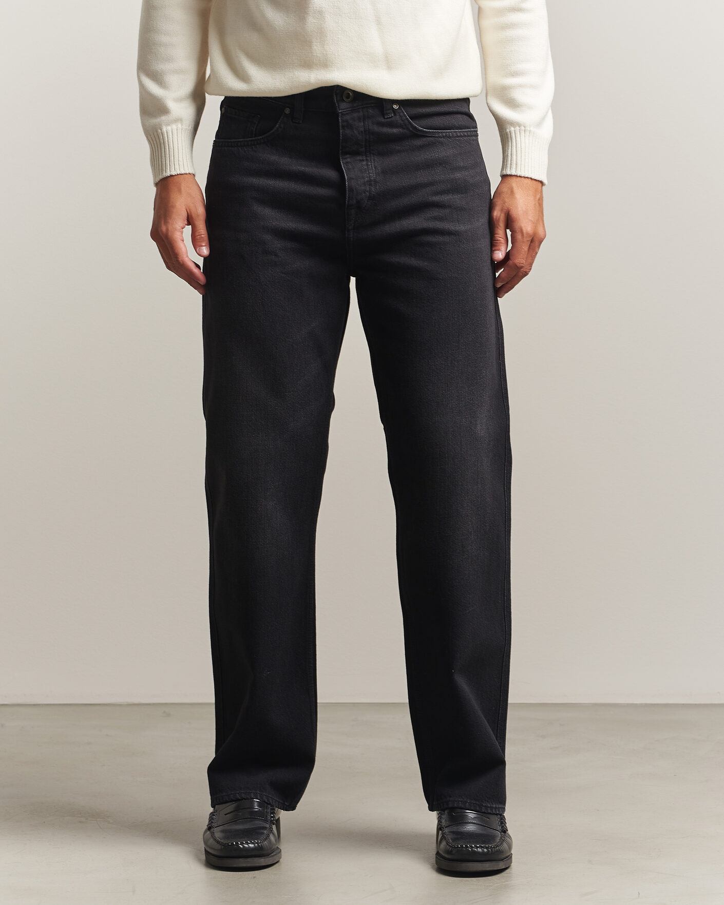 Mies | Farkut | Tiger of Sweden | Dash Jeans Washed Black