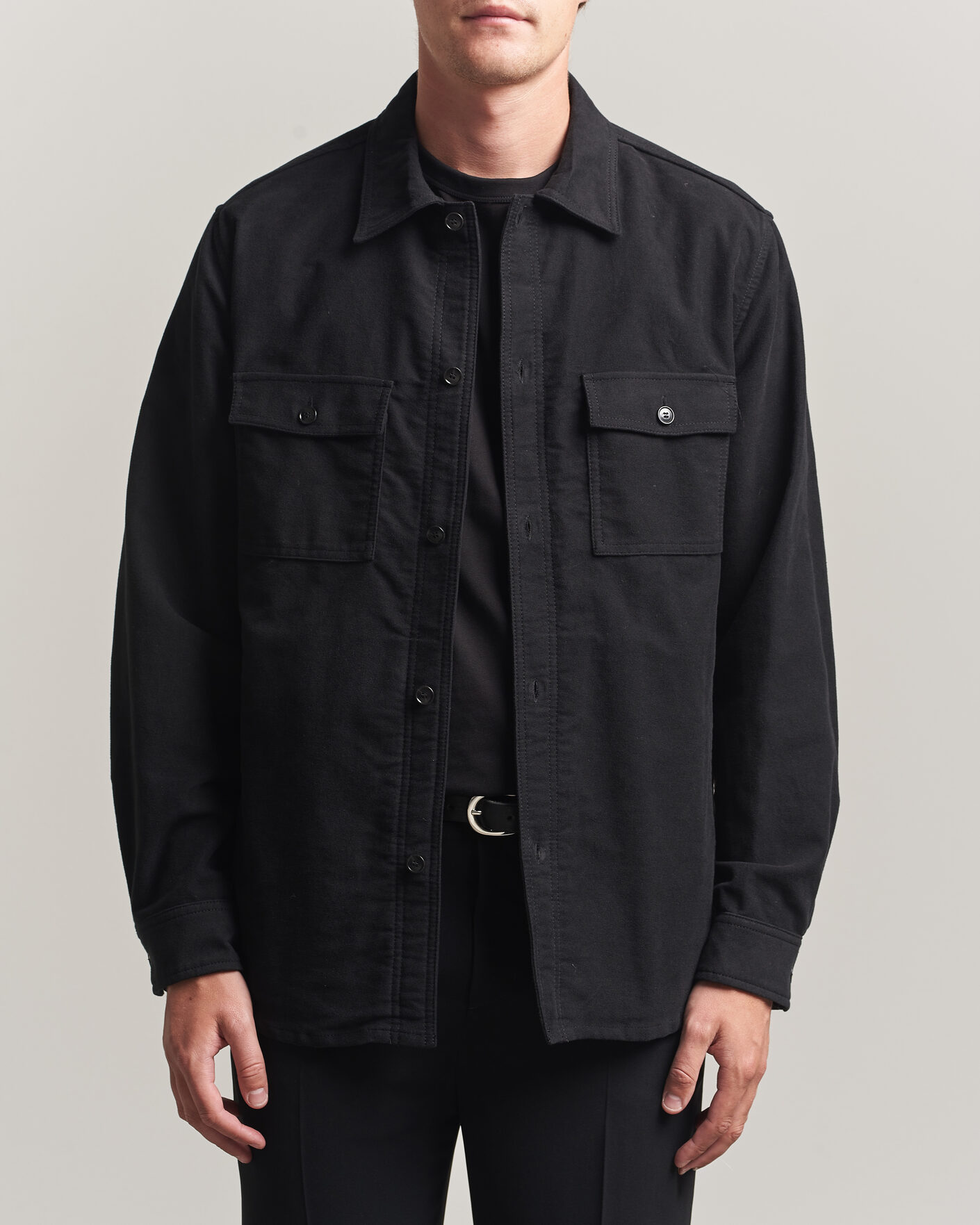 Mies | Kauluspaidat | Tiger of Sweden | Bishop Cotton Overshirt Black