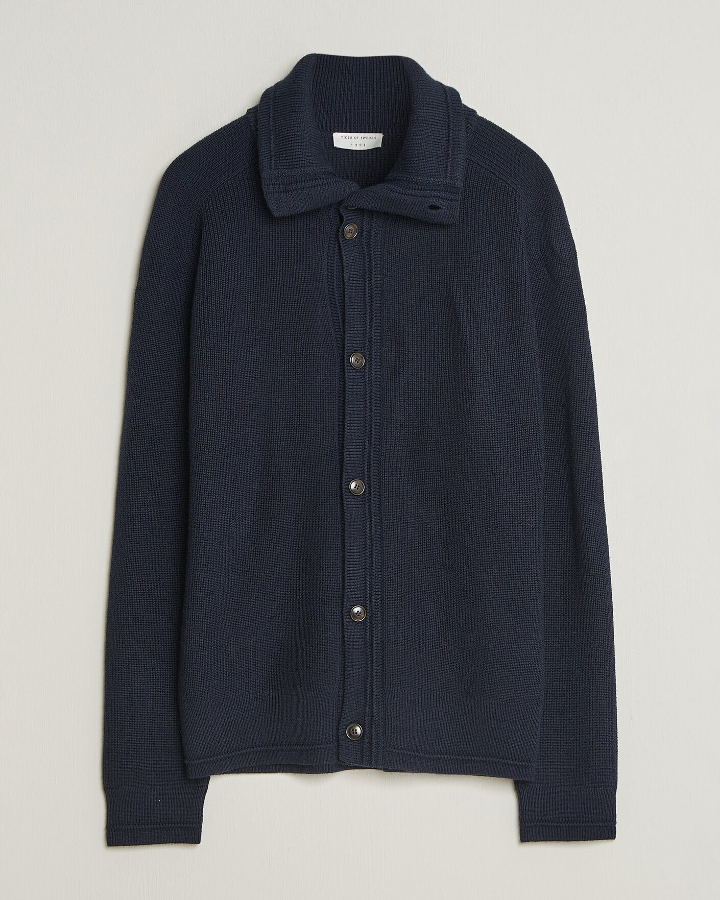 Mies | Puserot | Tiger of Sweden | Leander Wool Knitted Cardigan Night Grape
