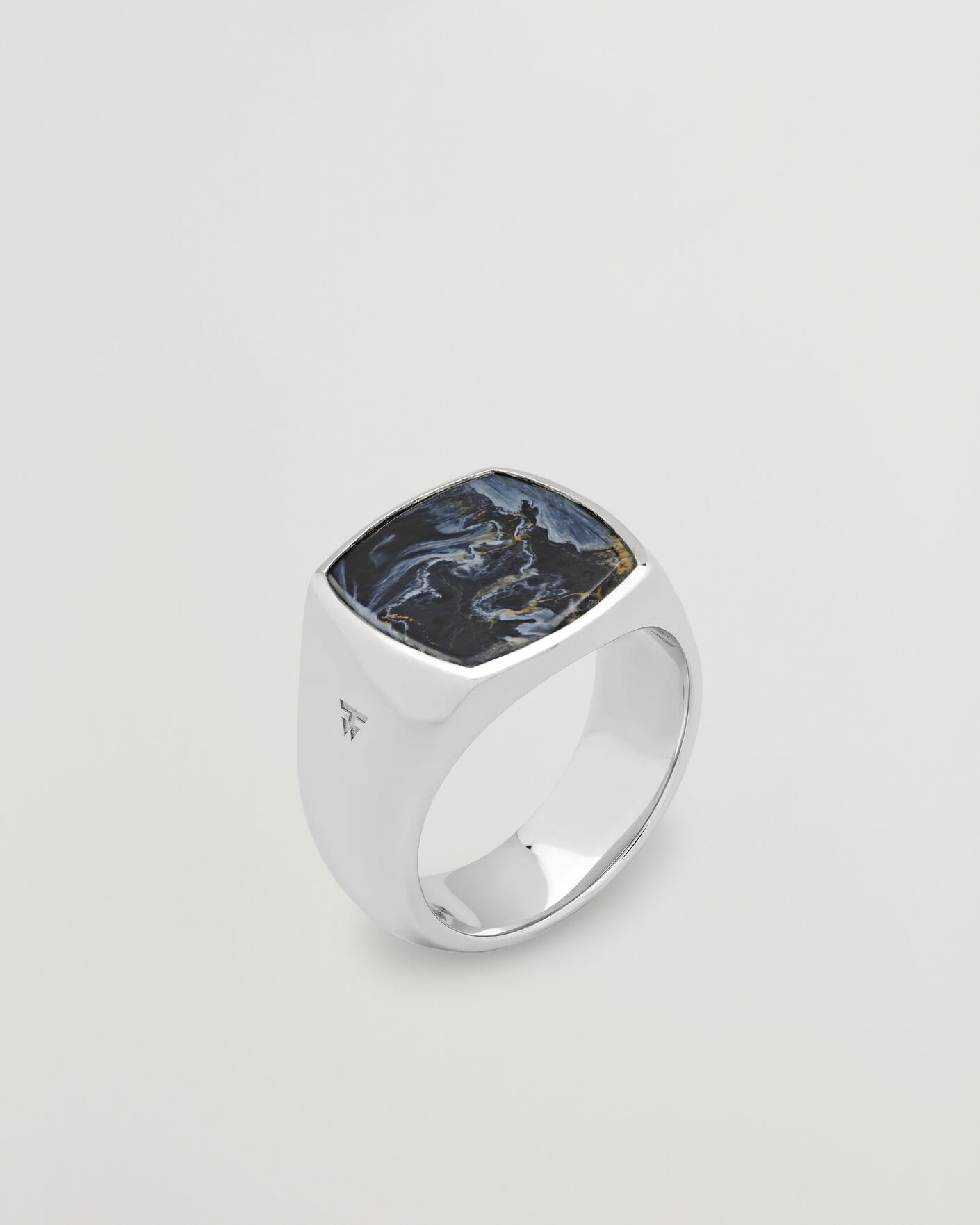 Mies | Korut | Tom Wood | Cushion Pietersite Ring Silver