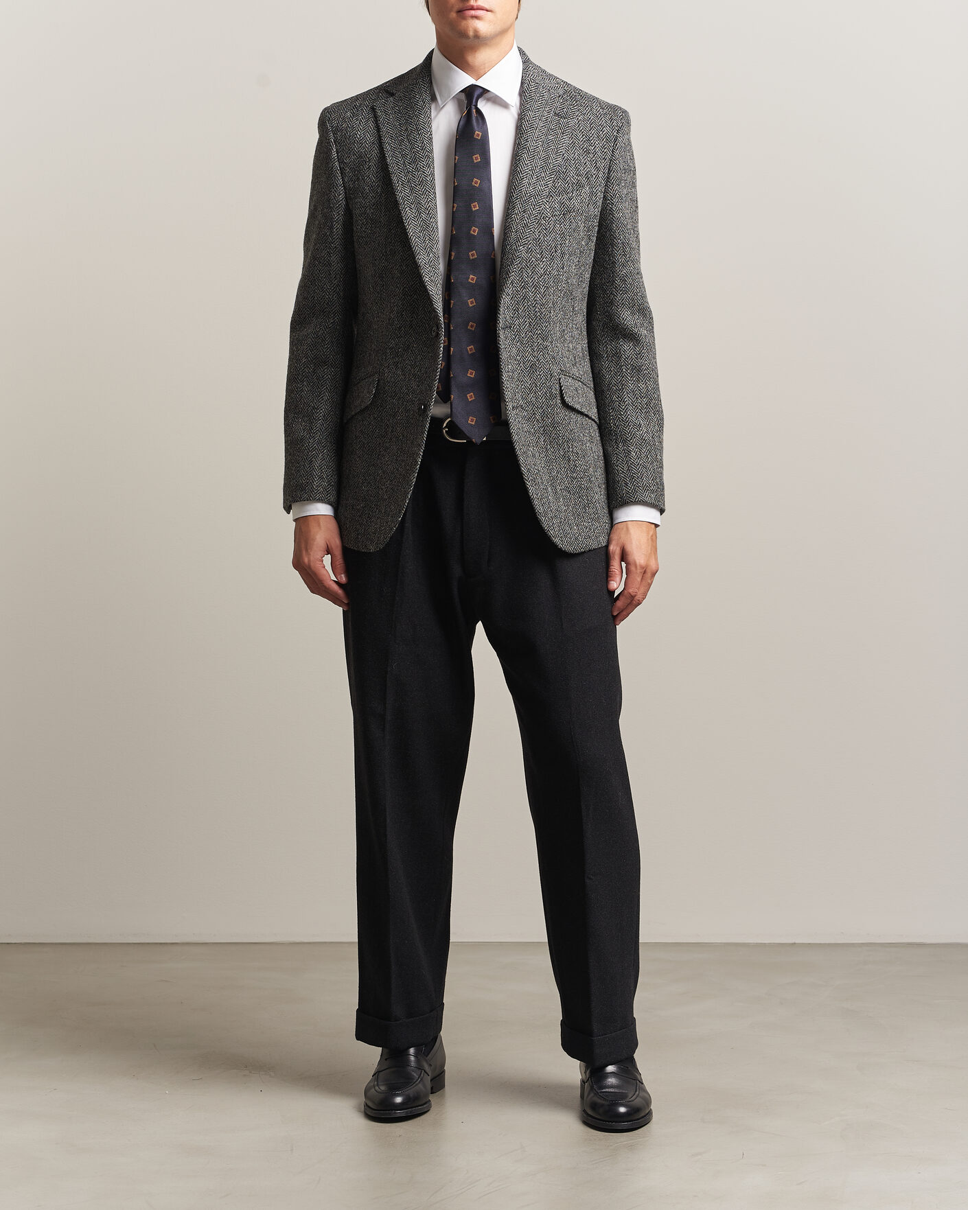 Mies | Pikkutakit | Walker Slater | Edward Harris Tweed Herringbone Blazer Charcoal