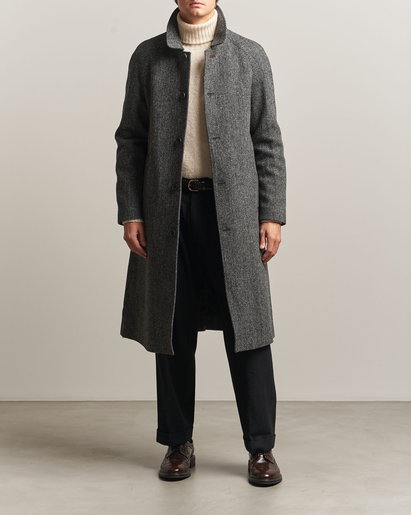 Mies | Takit | Walker Slater | Sherlock Harris Tweed Herringbone Coat Charcoal