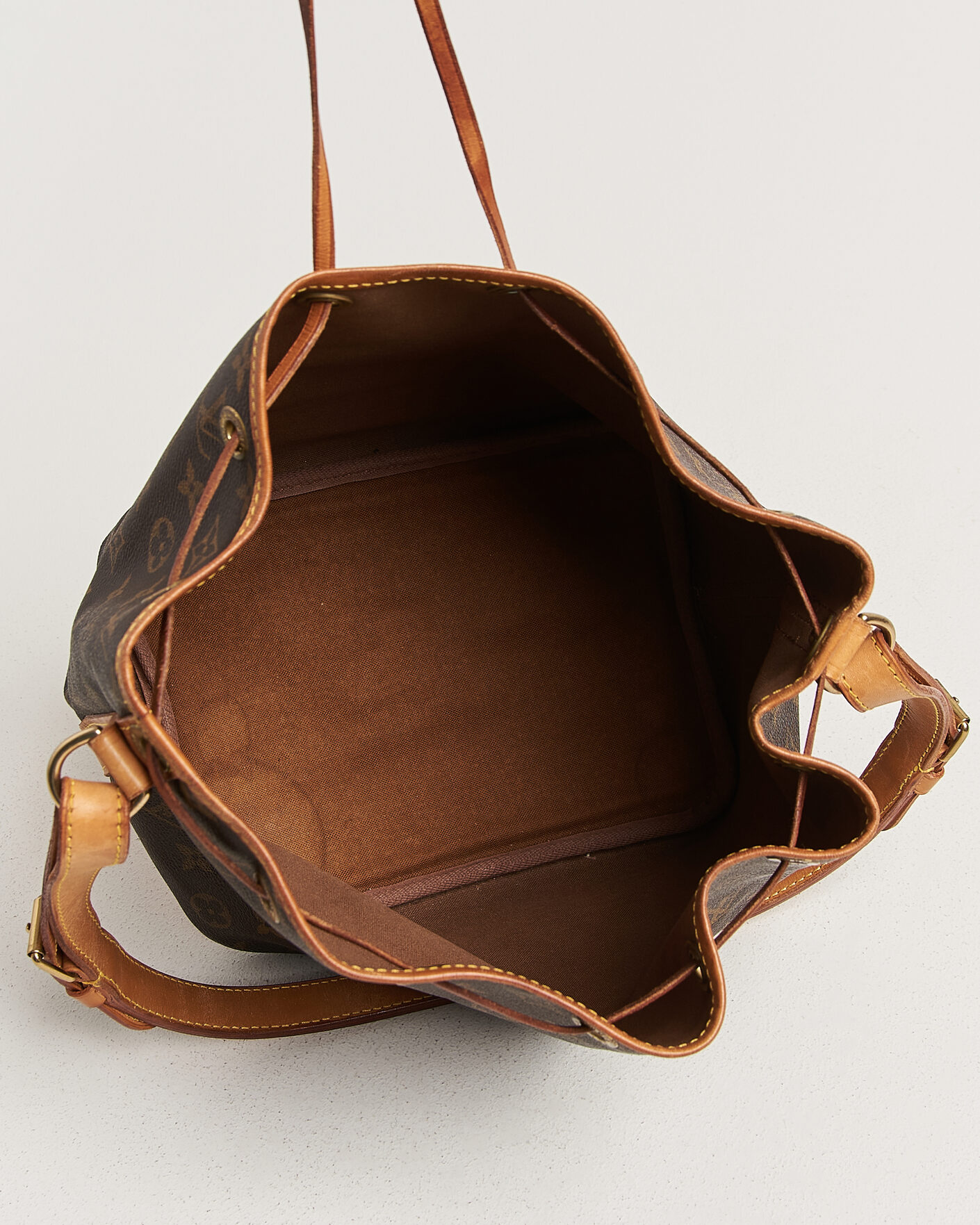 Mies | Pre-Owned & Vintage Bags | Louis Vuitton Pre-Owned | Petit Noé Monogram