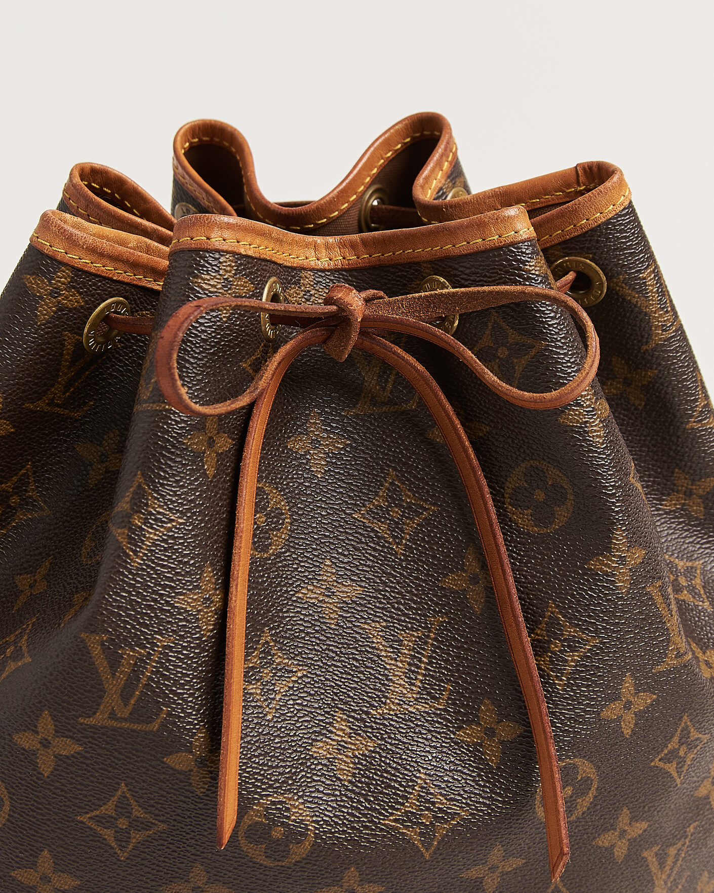 Mies | Pre-Owned & Vintage Bags | Louis Vuitton Pre-Owned | Petit Noé Monogram