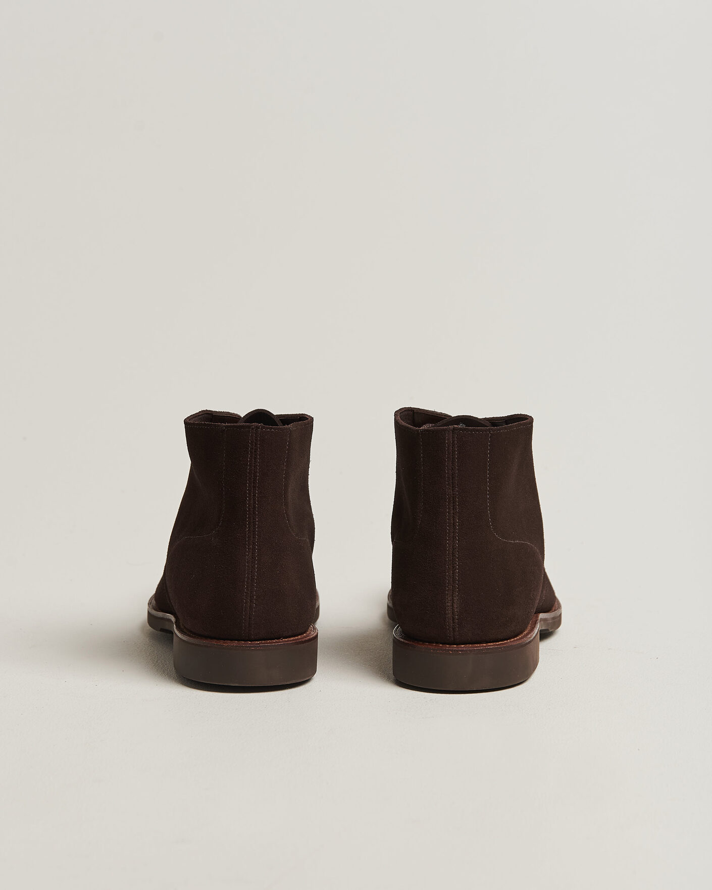 Mies | Nilkkurit | Crockett & Jones | Unlined Chukka 4 Boot Dark Brown Suede