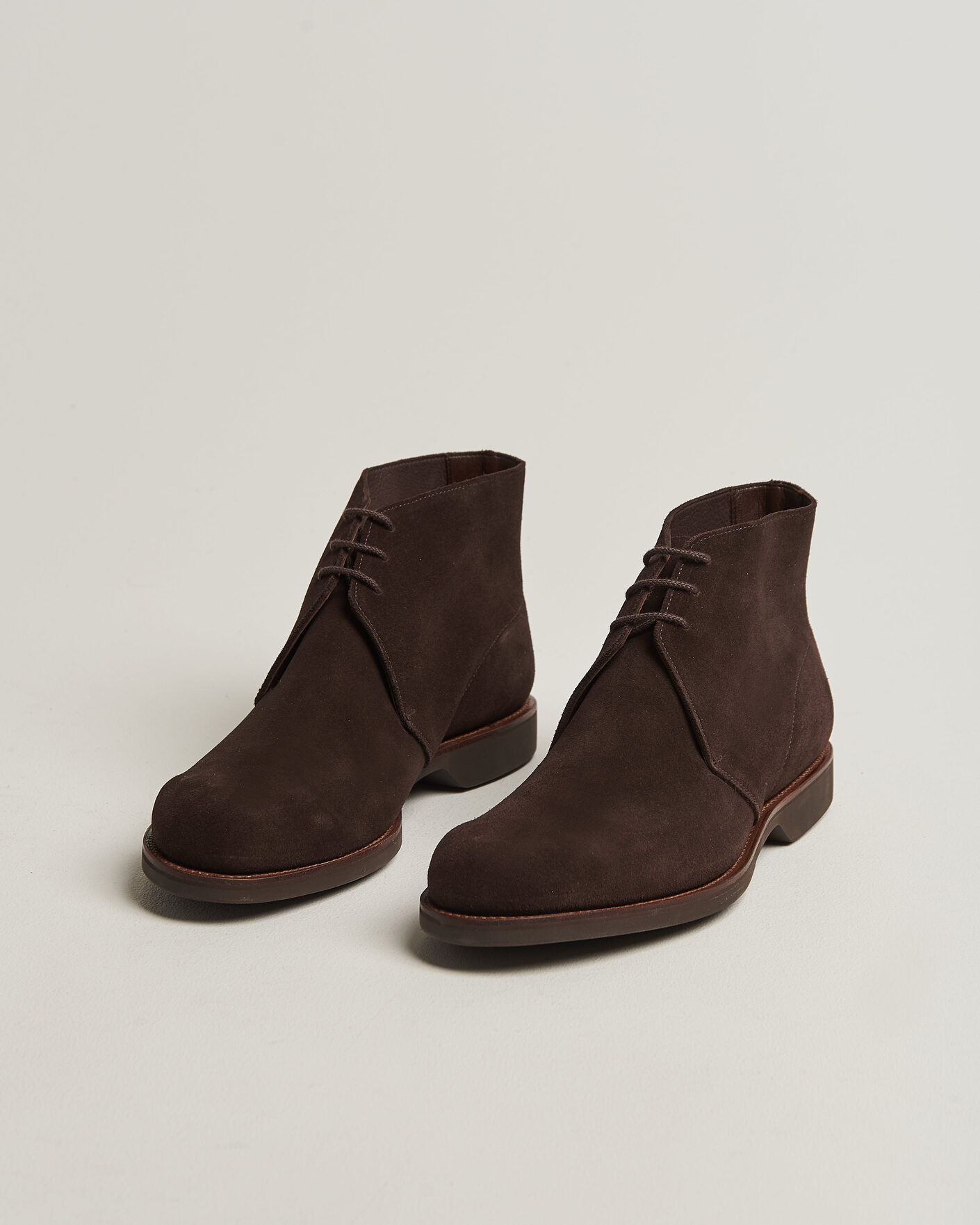 Mies | Nilkkurit | Crockett & Jones | Unlined Chukka 4 Boot Dark Brown Suede