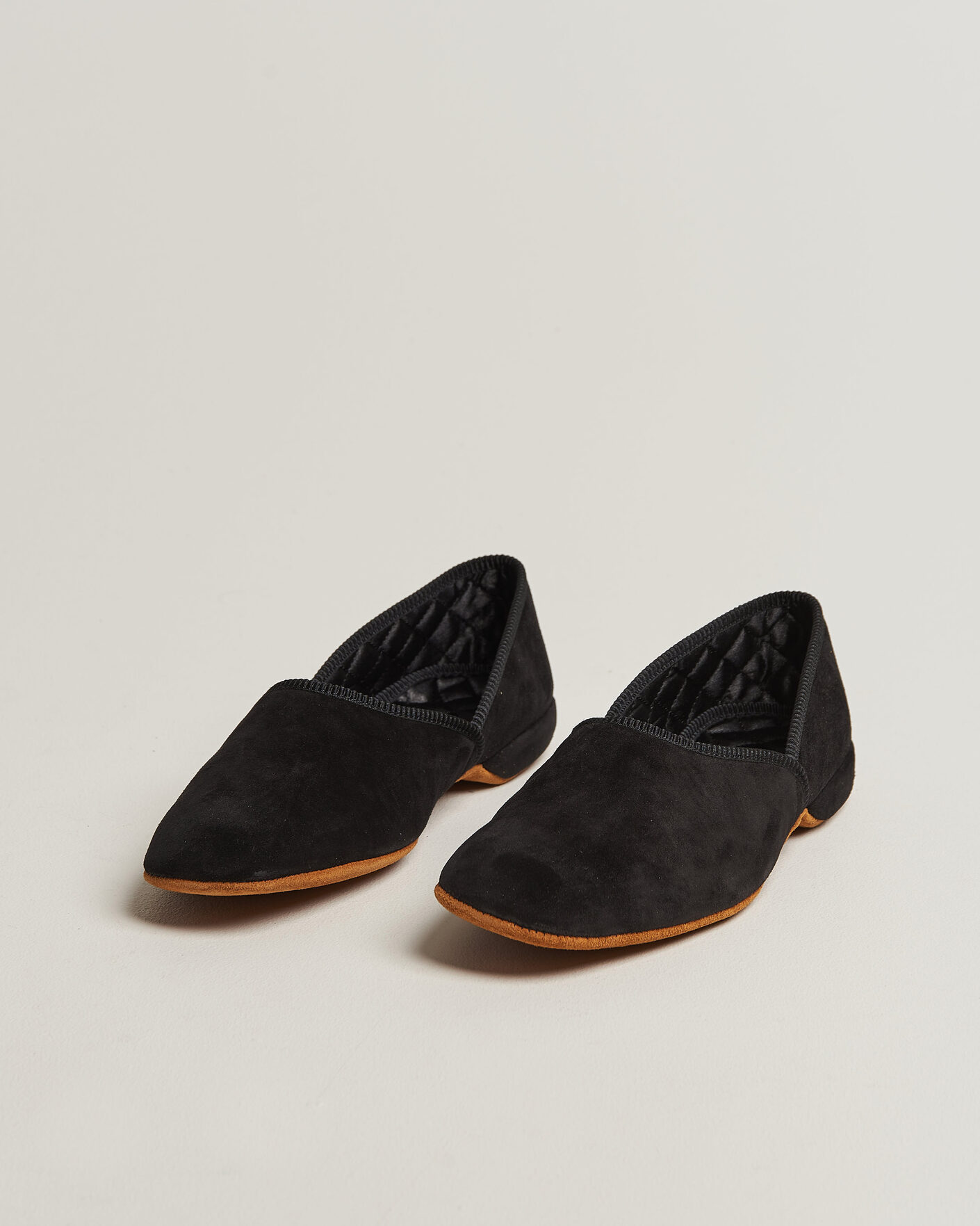 Mies | Sandaalit ja tohvelit | Bowhill & Elliott | Grecian Indoor Slippers Black Suede