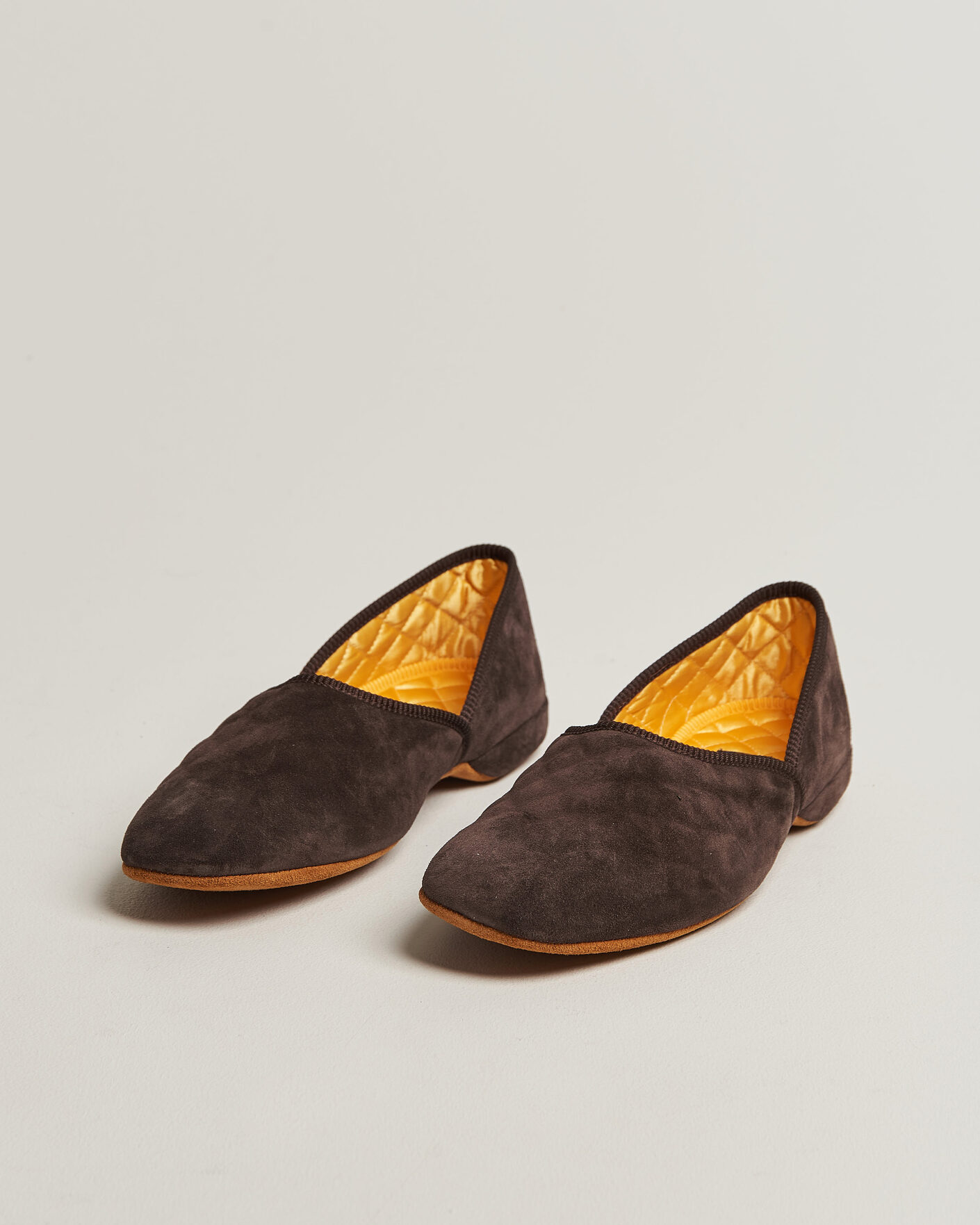 Mies | Sandaalit ja tohvelit | Bowhill & Elliott | Grecian Indoor Slippers Chocolate Suede