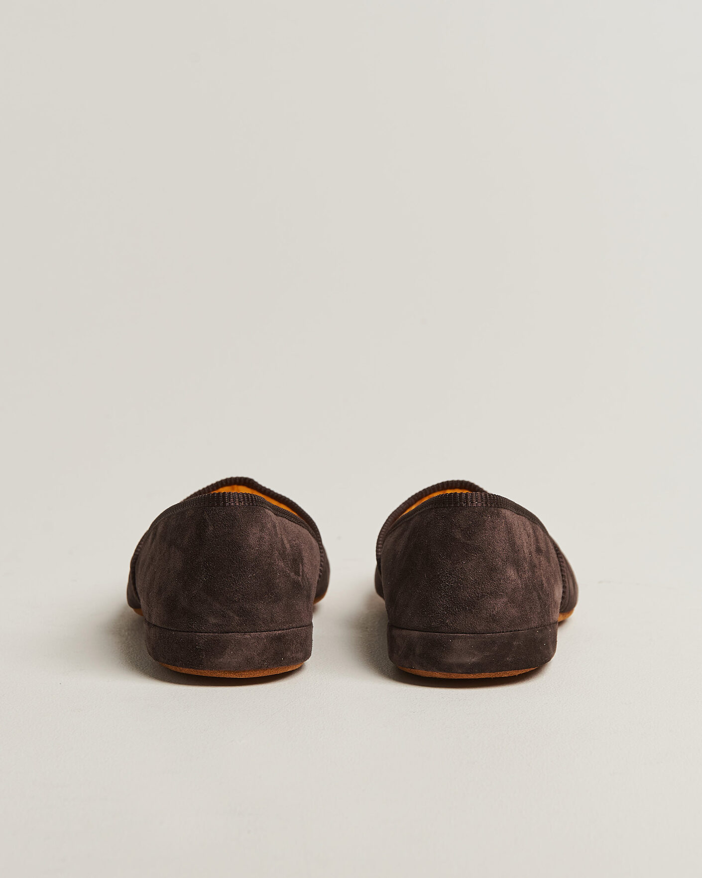 Mies | Sandaalit ja tohvelit | Bowhill & Elliott | Grecian Indoor Slippers Chocolate Suede