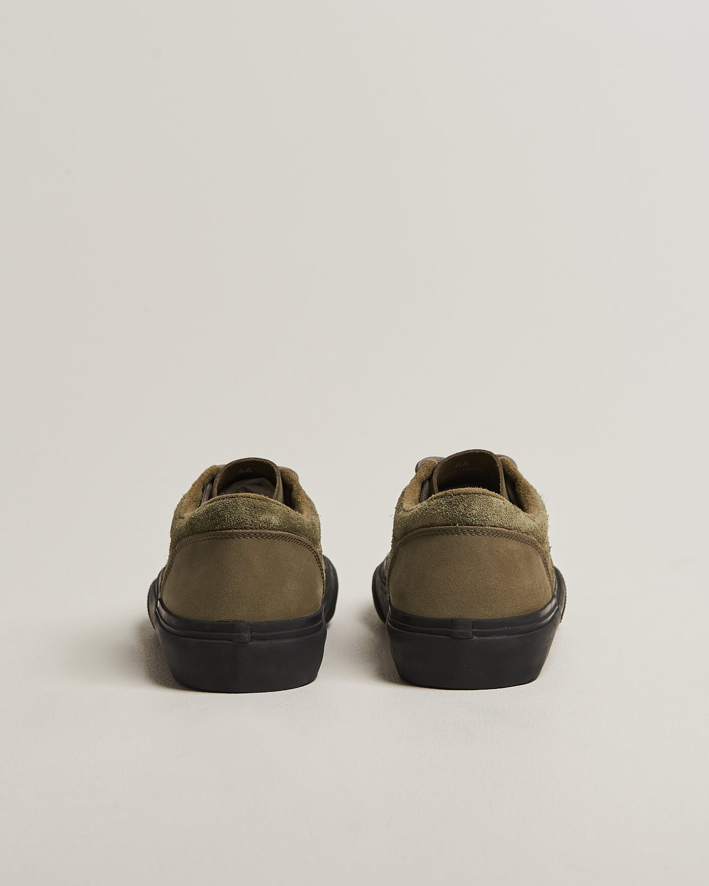 Mies | Tennarit | Stone Island | Low Top Suede Sneaker Military Green