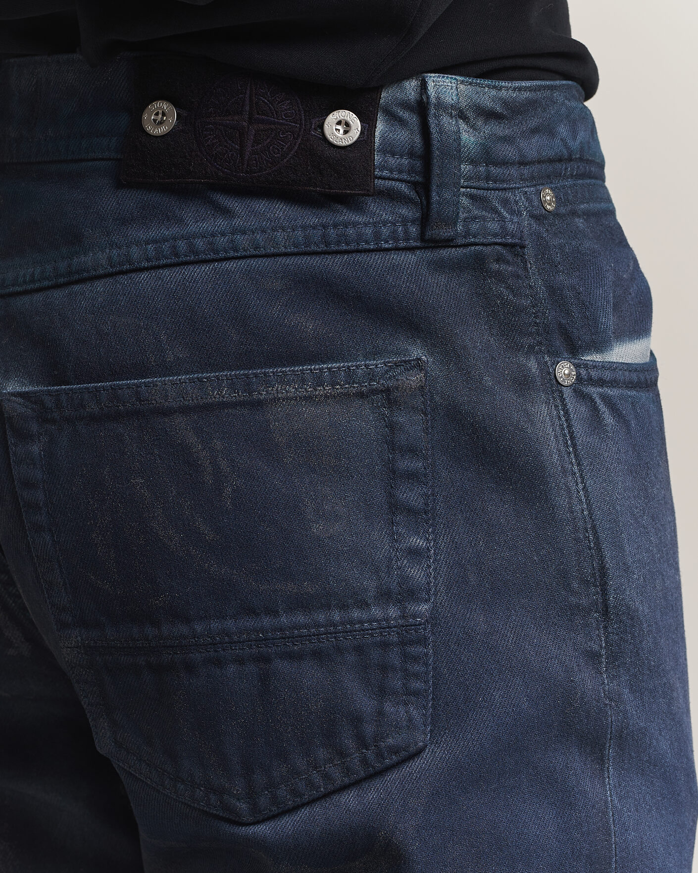 Mies | Farkut | Stone Island | Hand Sprayed Reflective Bull Denim Jeans Slate Blue