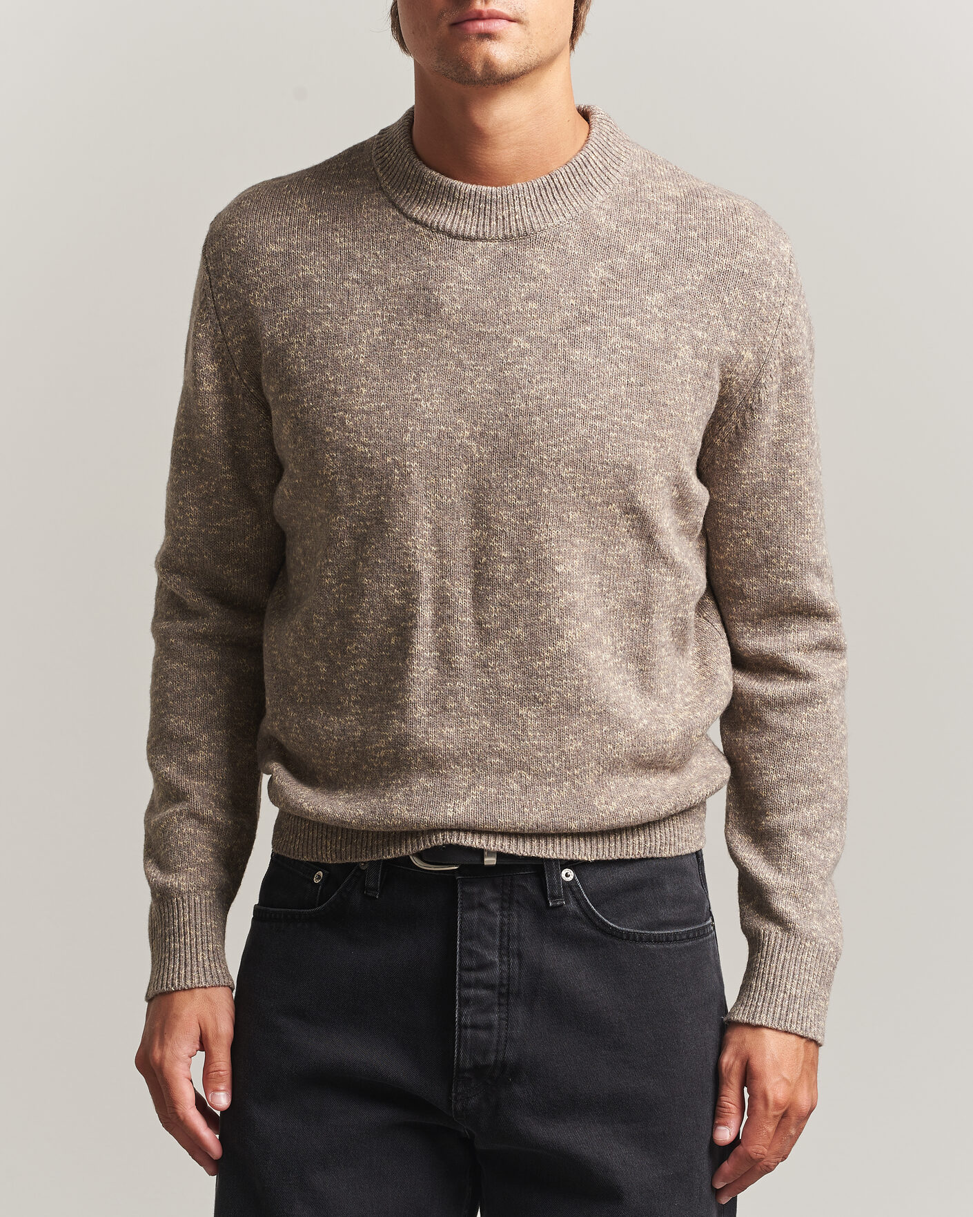 Mies | Puserot | Sunflower | Moon Merino Sweater Sand