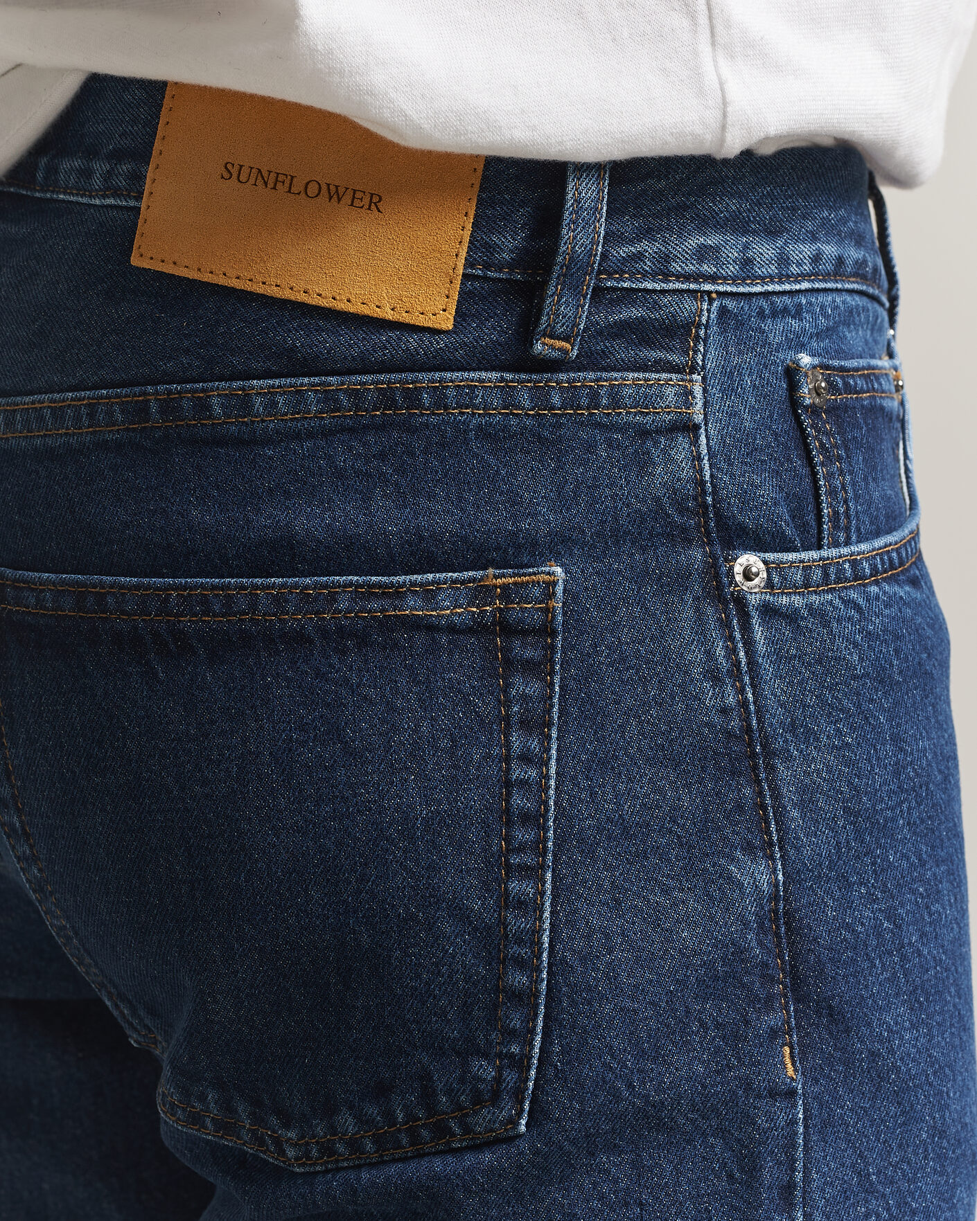 Mies | Farkut | Sunflower | Low Straight Jeans Blue Wash