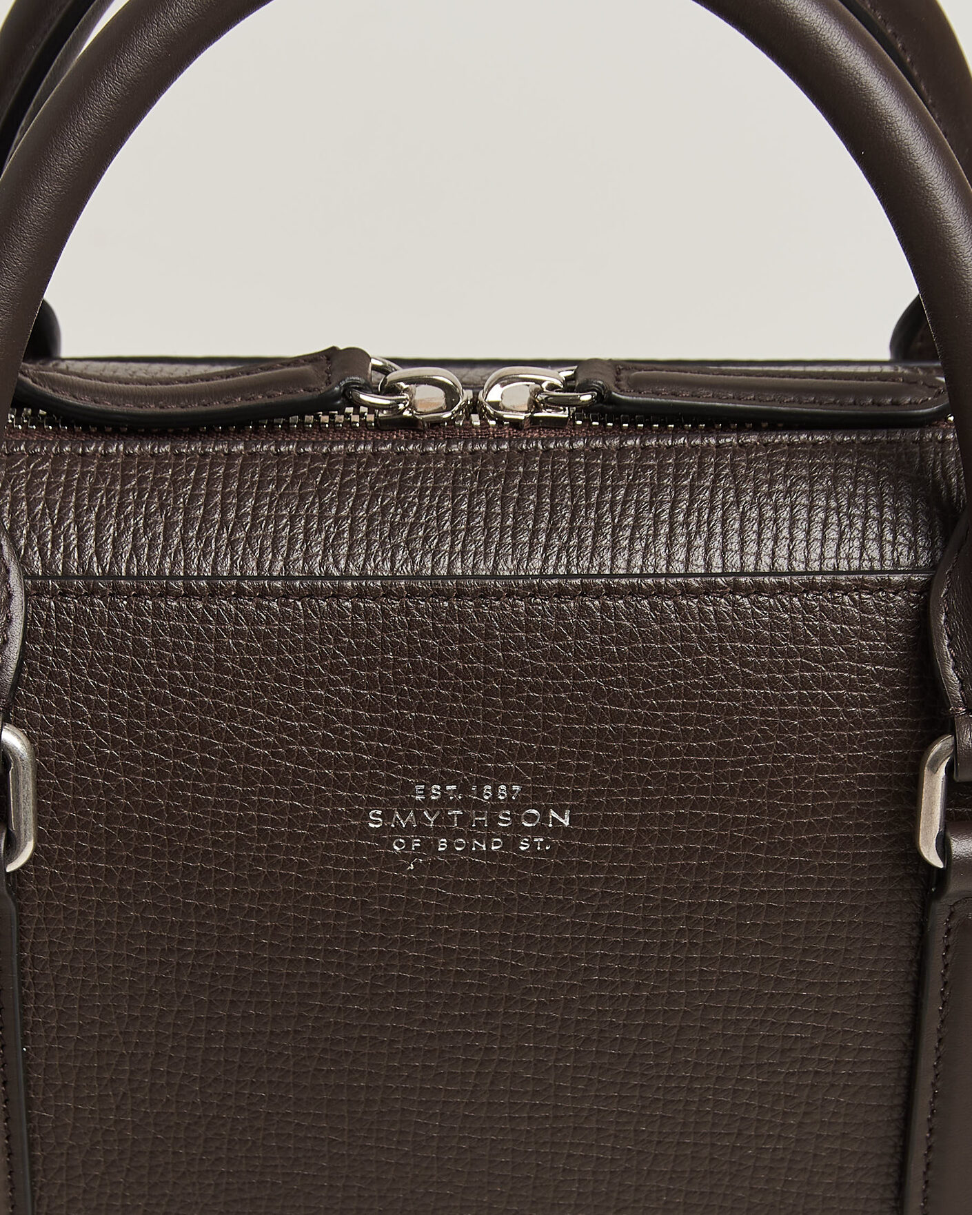 Mies | Laukut | Smythson | Ludlow Slim Briefcase With Zip Front Dark Brown