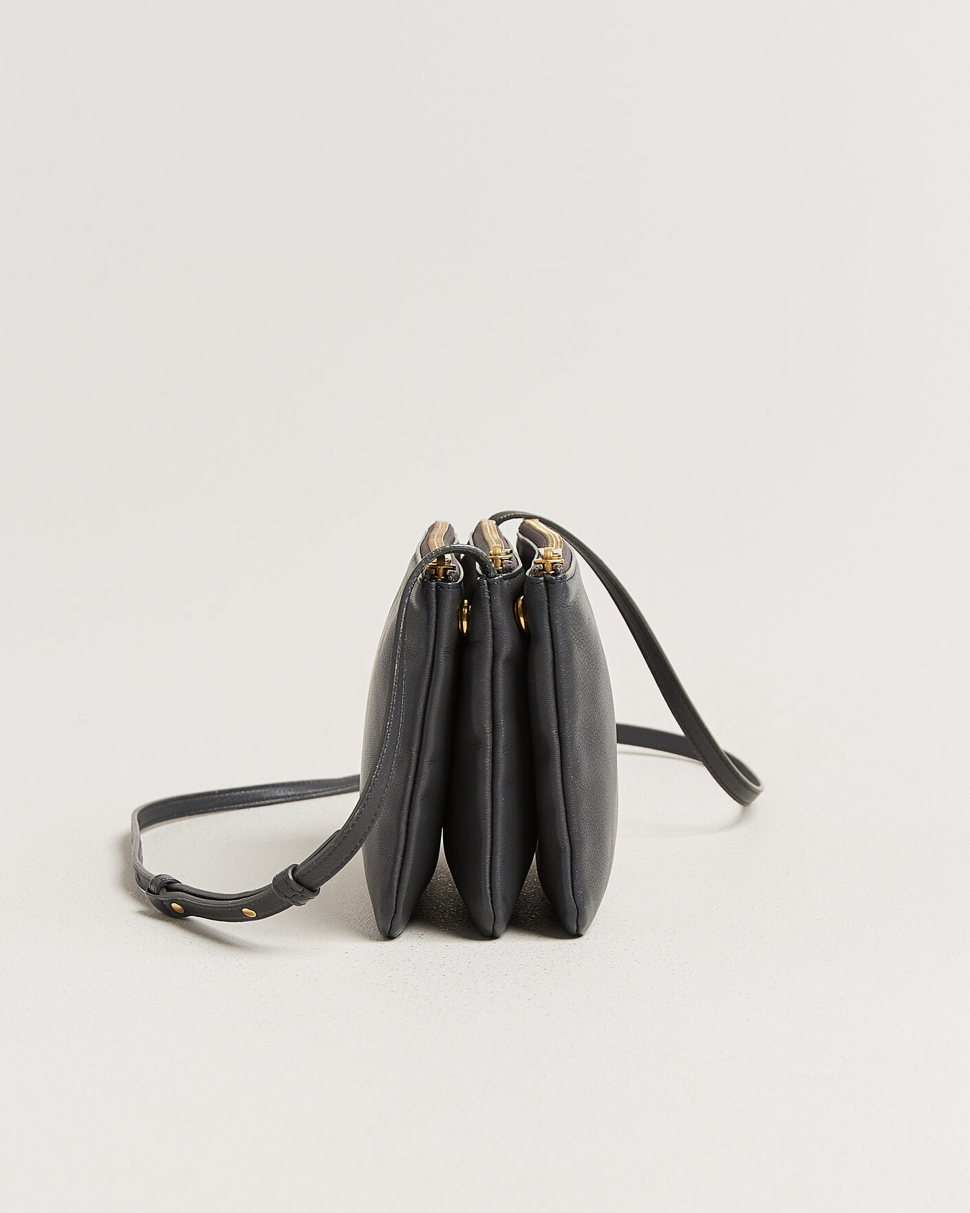 Mies | Pre-Owned & Vintage Bags | Celine Pre-Owned | Trio Bag Small Grey