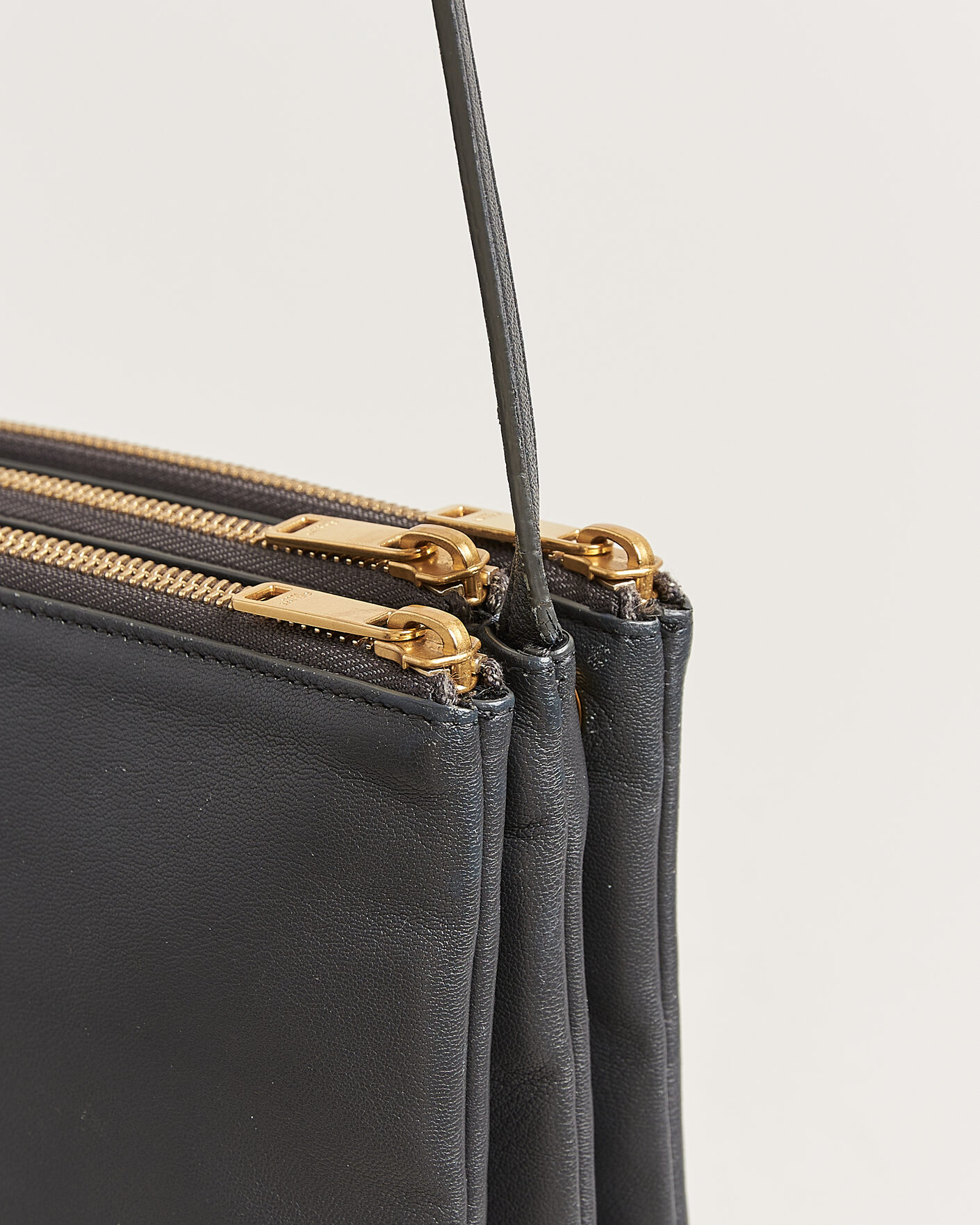 Mies | Pre-Owned & Vintage Bags | Celine Pre-Owned | Trio Bag Small Grey