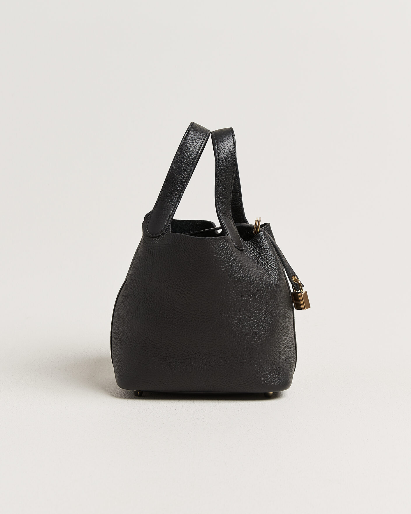 Mies | Pre-Owned & Vintage Bags | Hermès Pre-Owned | Picotin Lock 18 Black