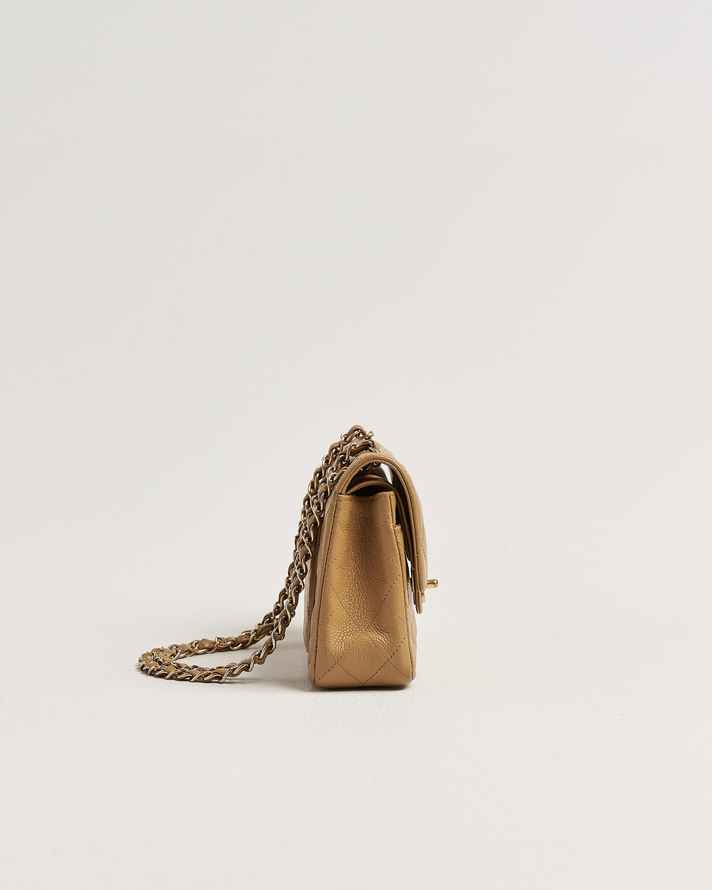 Mies | Pre-Owned & Vintage Bags | Chanel Pre-Owned | Classic Small Double Flap Bag Caviar Leather Beige