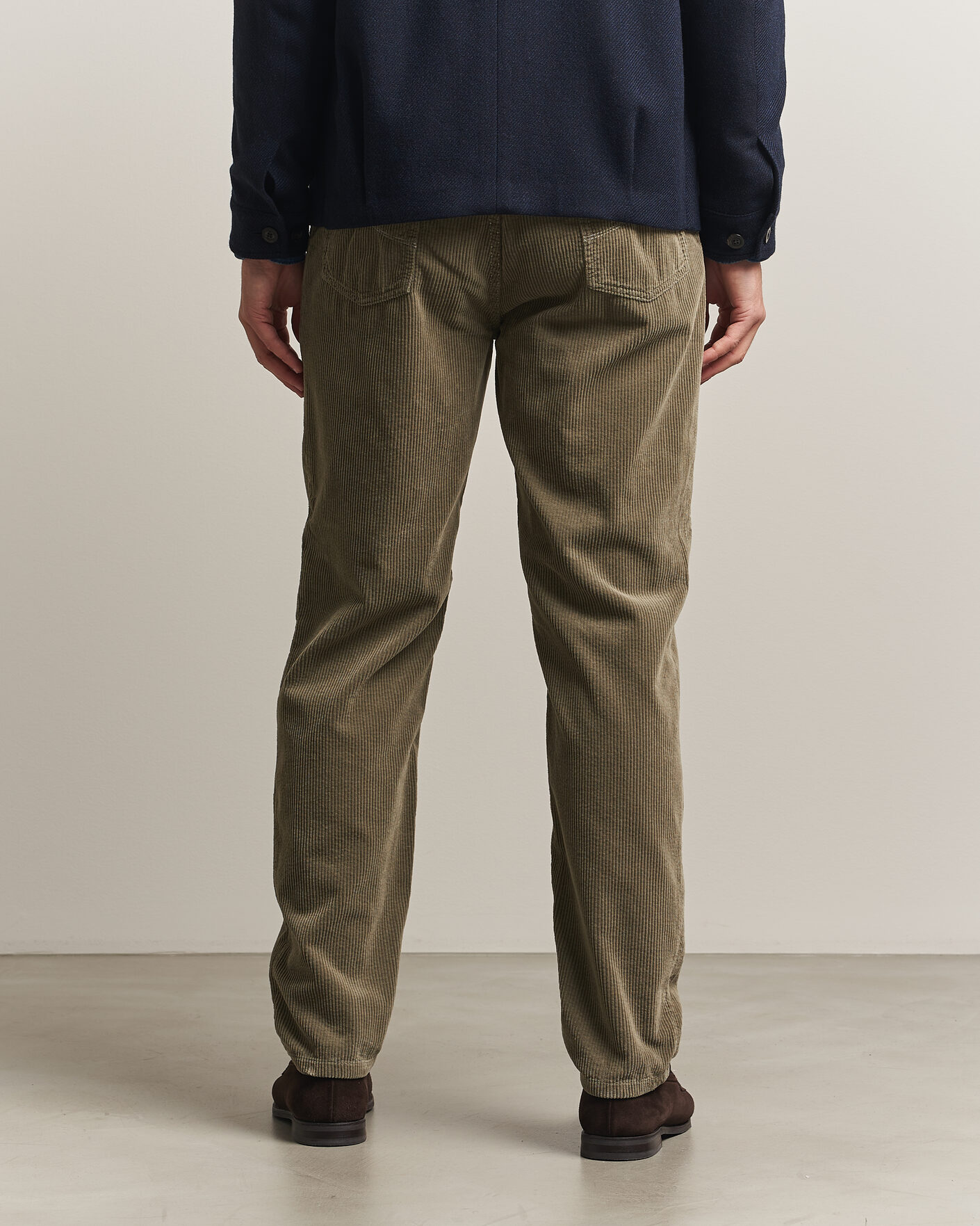 Mies | Housut | Brunello Cucinelli | Leisure Fit Corduroy 5-Pocket Pants Olive