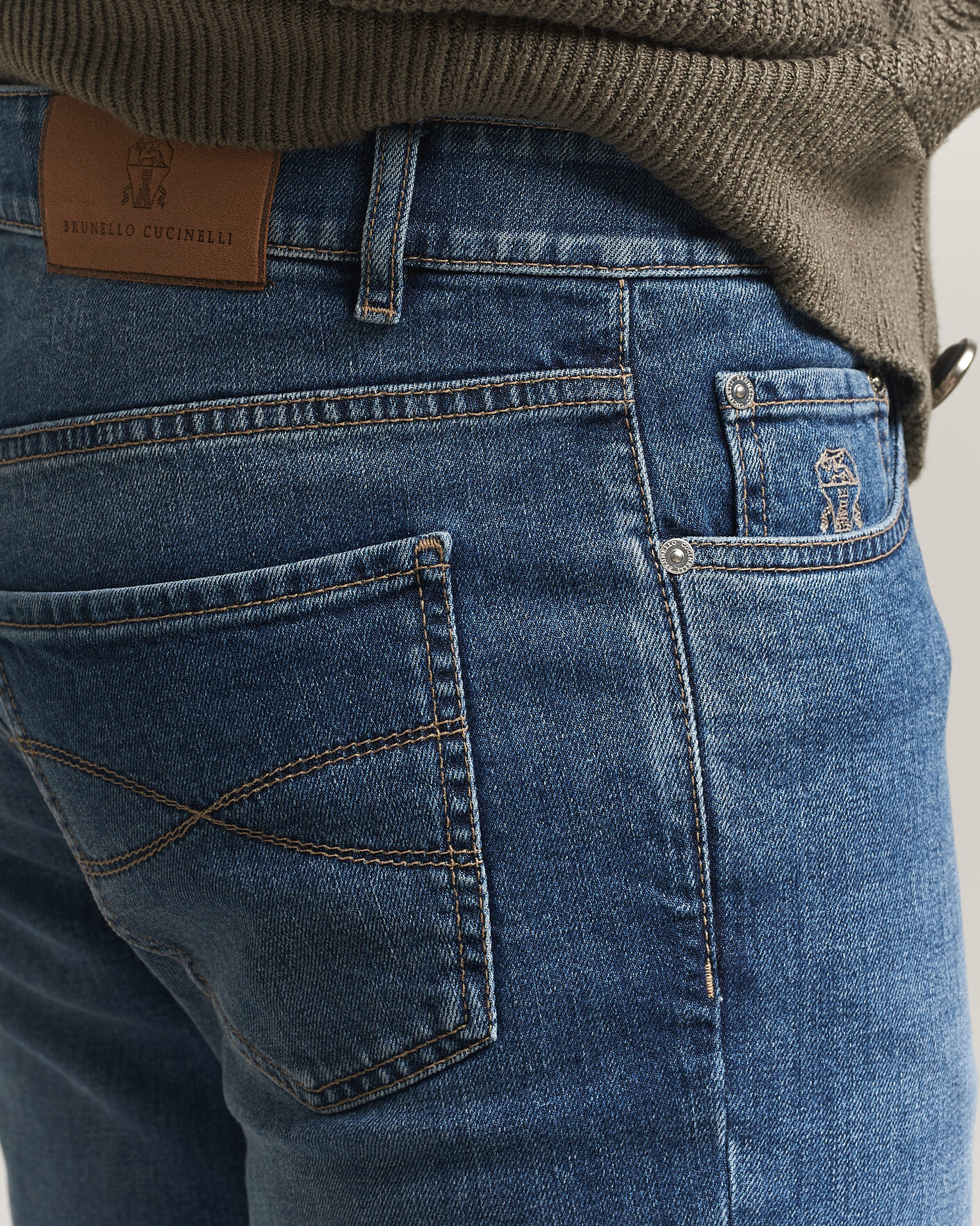 Mies | Housut | Brunello Cucinelli | Traditional Fit Jeans Medium Wash