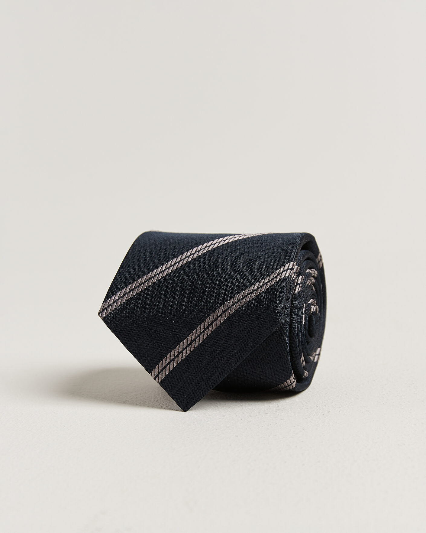 Mies | Solmiot | Brunello Cucinelli | Regimental Stripe Silk Tie Navy