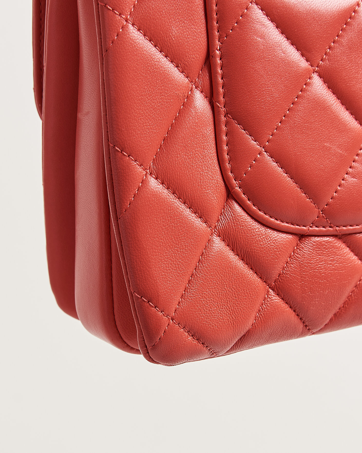 Mies | Pre-Owned & Vintage Bags | Chanel Pre-Owned | Trendy CC Top Handle Bag Coral