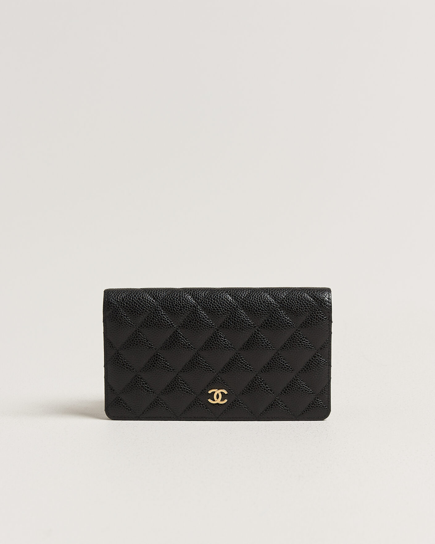 Mies | Pre-Owned & Vintage Bags | Chanel Pre-Owned | Classic Bifold Wallet Caviar Leather Black