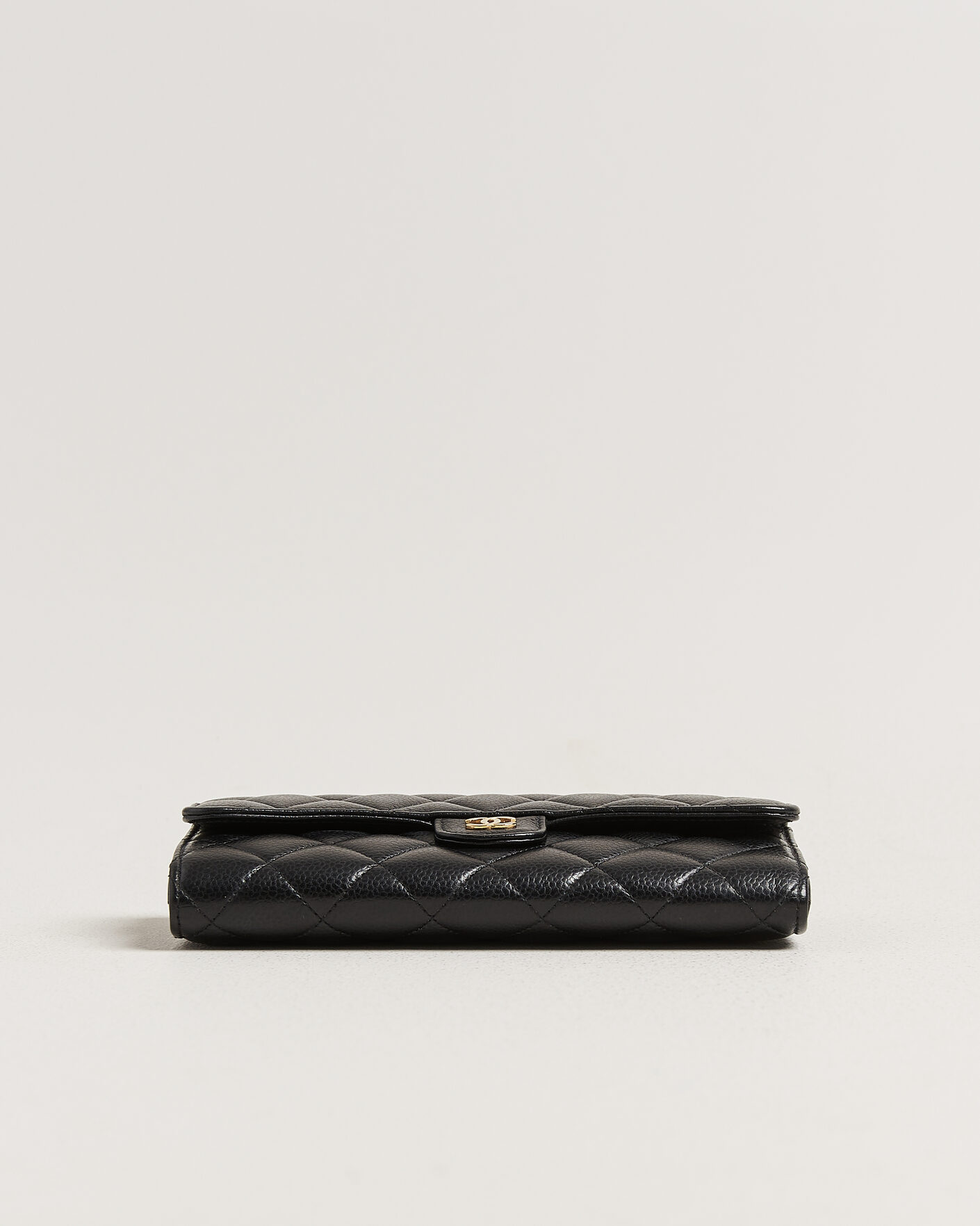 Mies | Pre-Owned & Vintage Bags | Chanel Pre-Owned | Classic  Long Flap Wallet Caviar Leather Black