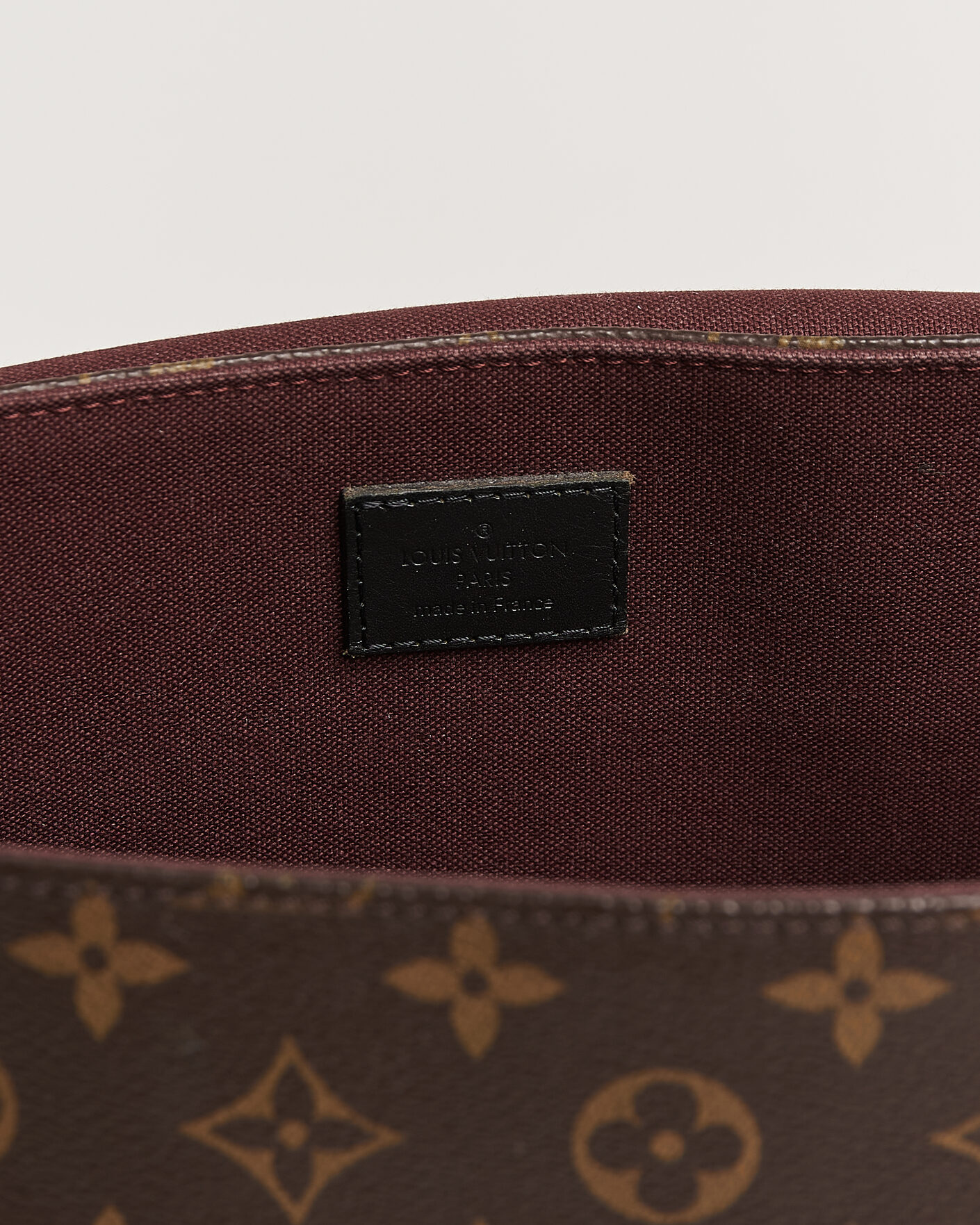 Mies | Pre-Owned & Vintage Bags | Louis Vuitton Pre-Owned | Abbesses Messenger Bag Monogram Macassar