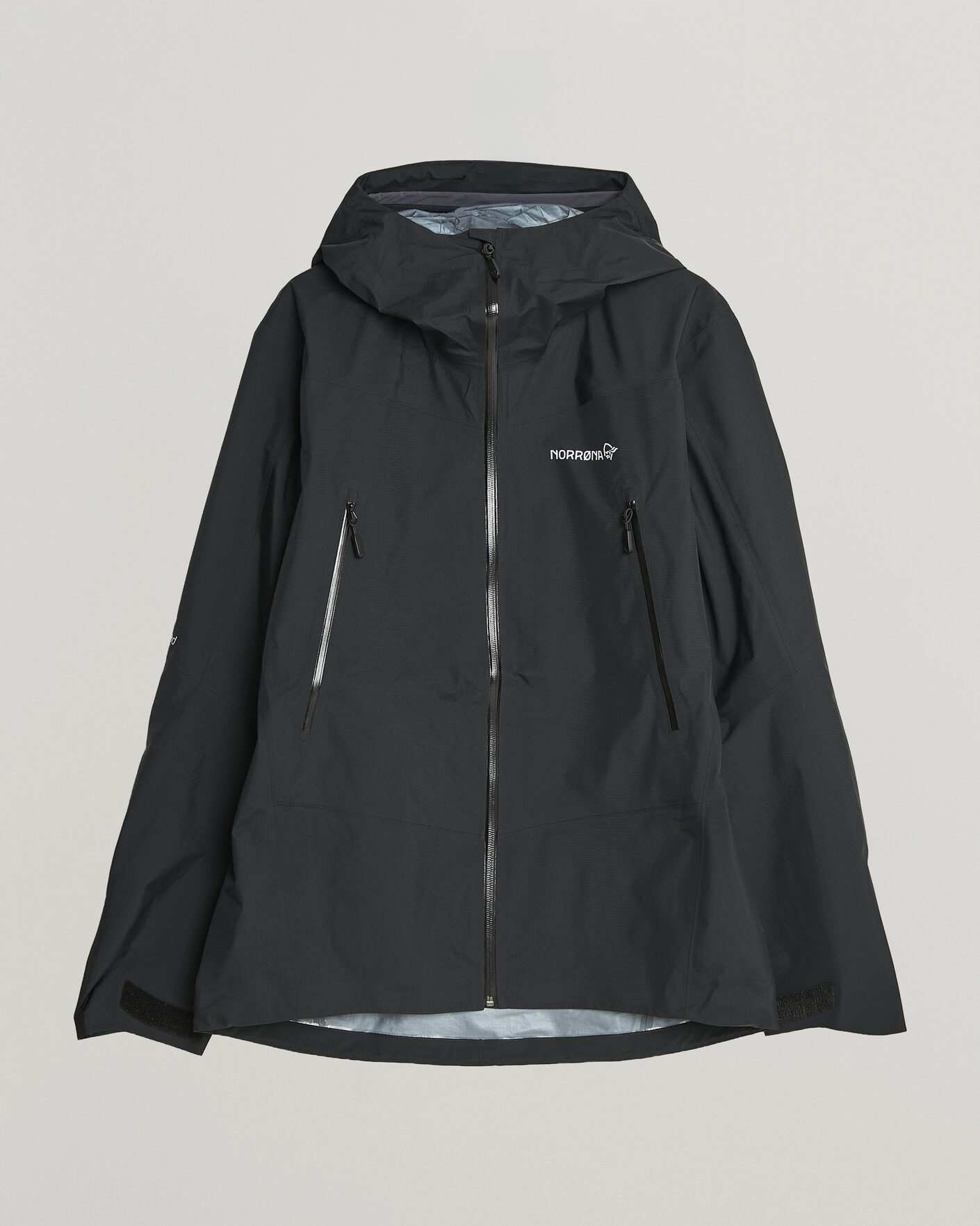 Mies | Takit | Norrøna | Falketind GORE-TEX Jacket Caviar Black