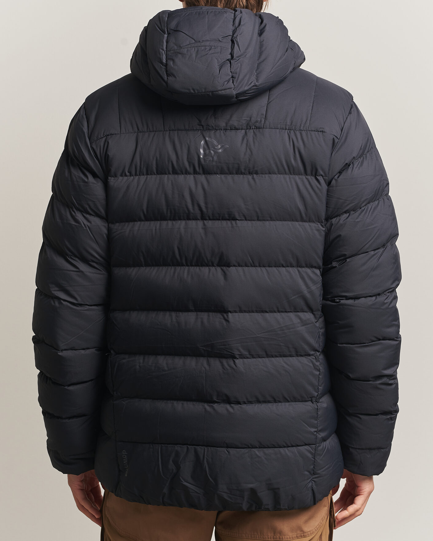 Mies | Takit | Norrøna | Femund Down 700 Zip Hood Caviar Black