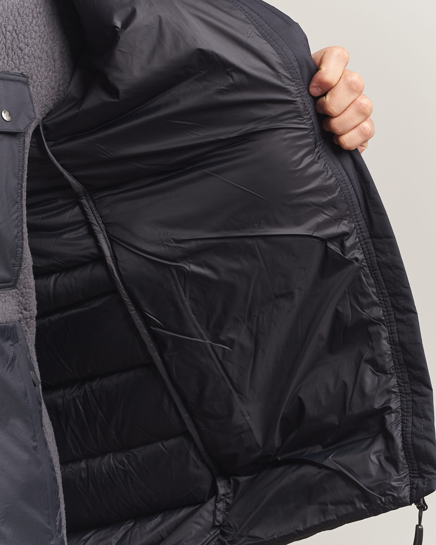 Mies | Takit | Norrøna | Femund Down 700 Zip Hood Caviar Black
