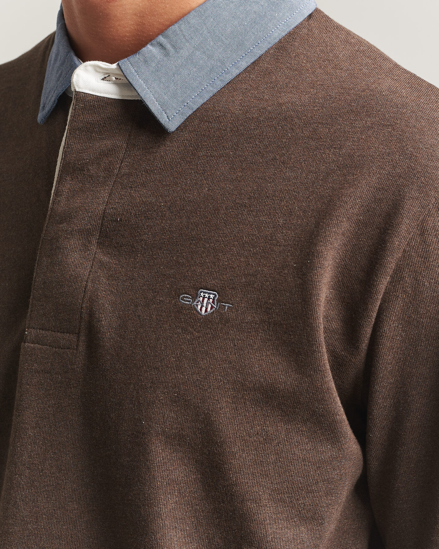 Mies | Puserot | Gant | Chambray Solid Heavy Rugger Black Brown Melange