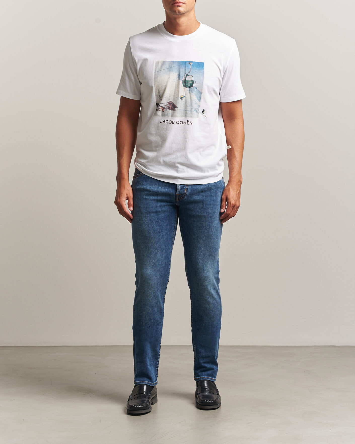 Mies | T-paidat | Jacob Cohën | Apres Ski Printed T-Shirt White