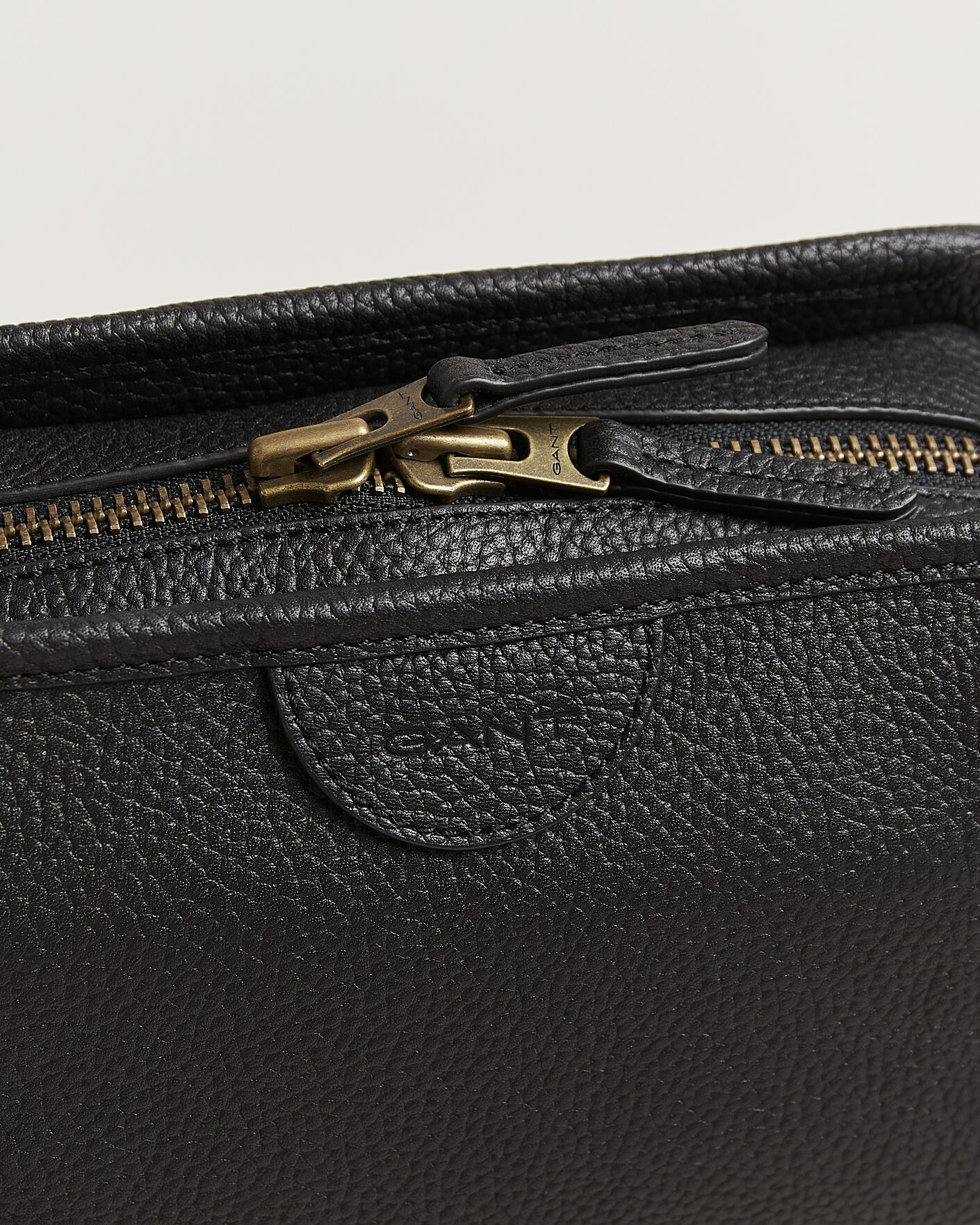 Mies | Laukut | Gant | Grained Leather Wash Bag Black