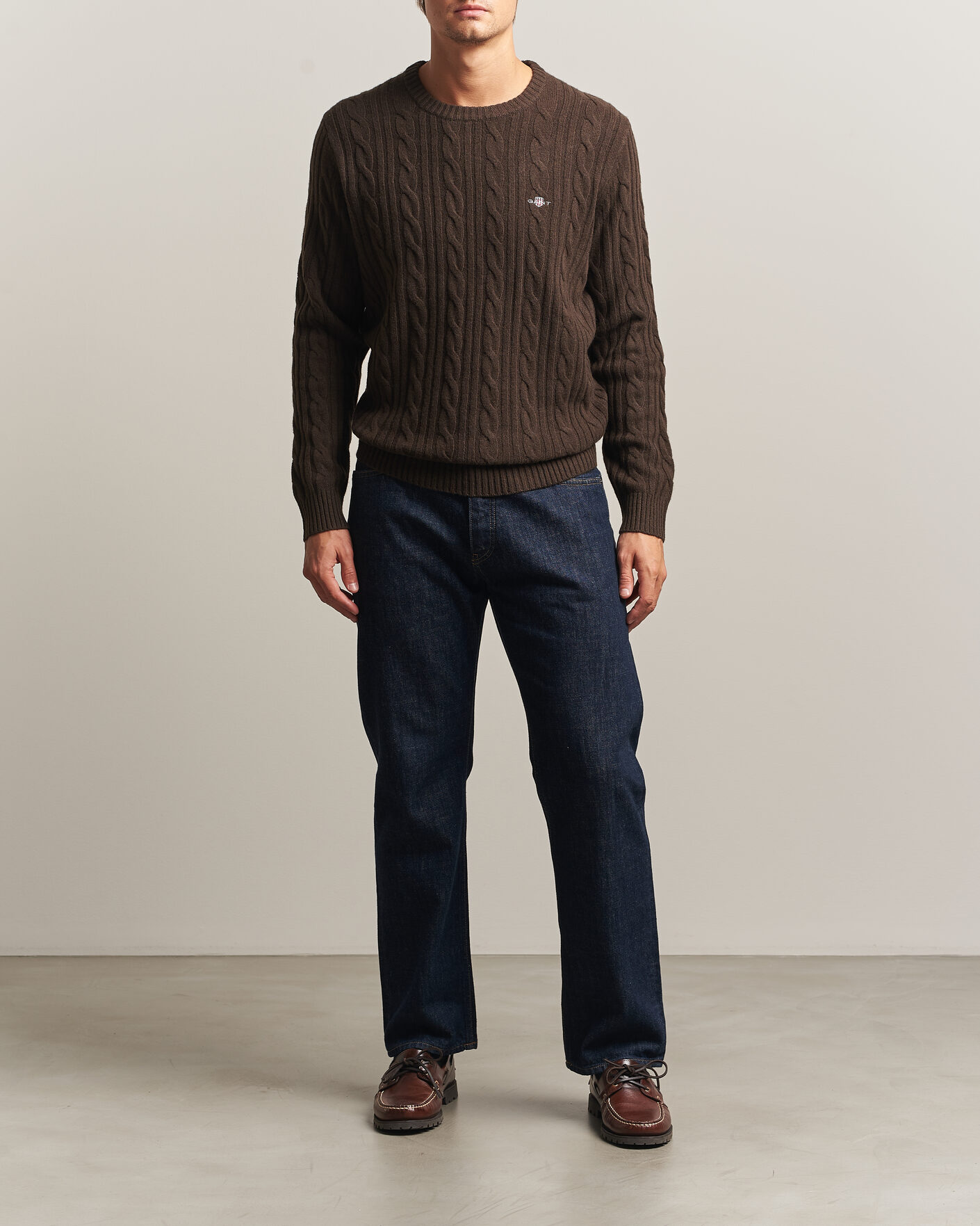 Mies | Puserot | Gant | Lambswool Cable Crew Neck Black Brown