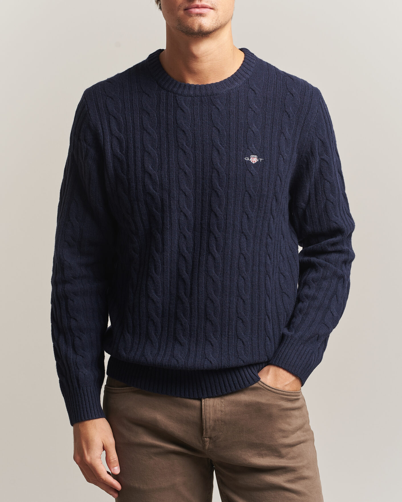 Mies | Puserot | Gant | Lambswool Cable Crew Neck Evening Blue