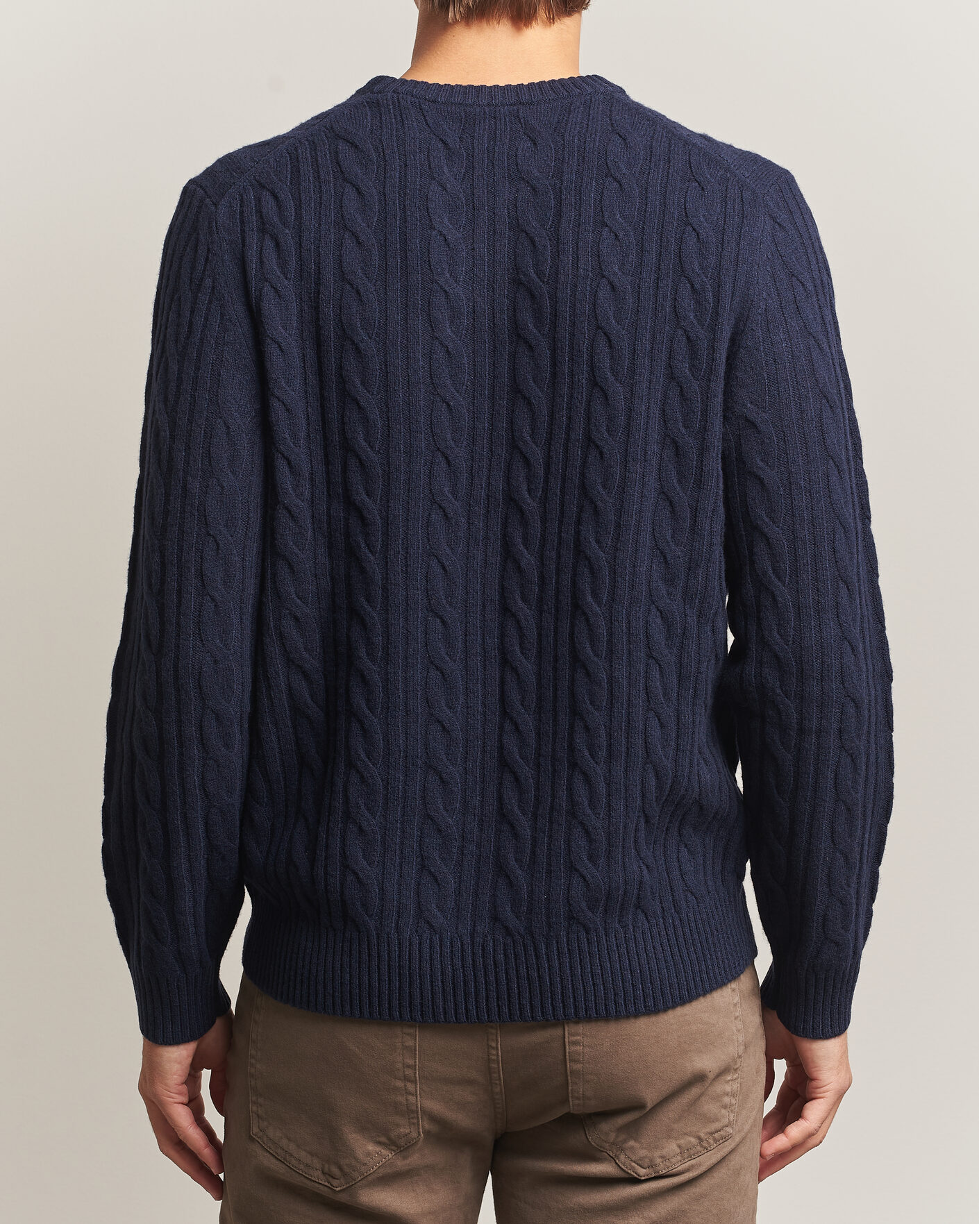 Mies | Puserot | Gant | Lambswool Cable Crew Neck Evening Blue