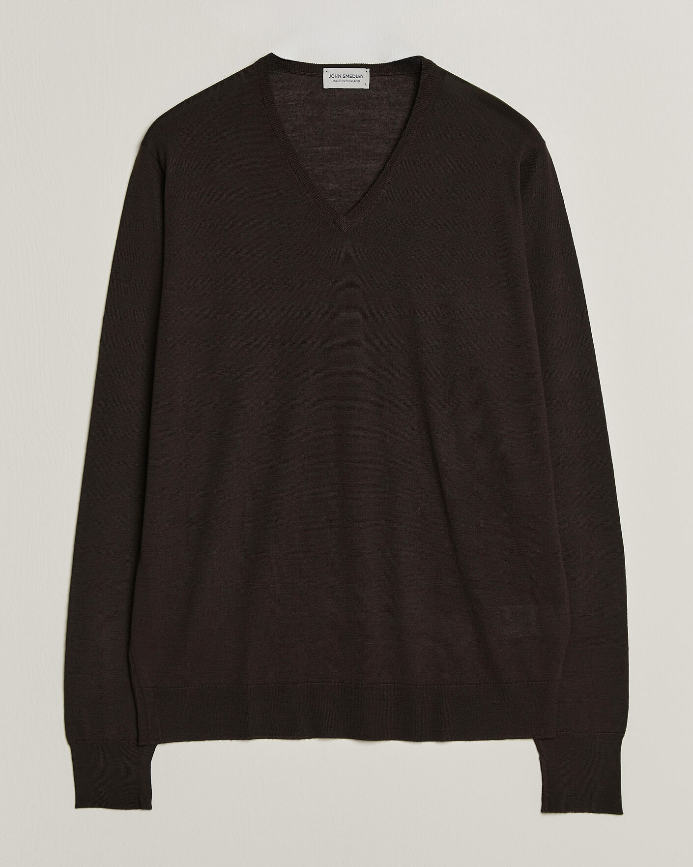 Mies | Puserot | John Smedley | Bobby Extra Fine Merino V-Neck Pullover Faulkner Brown
