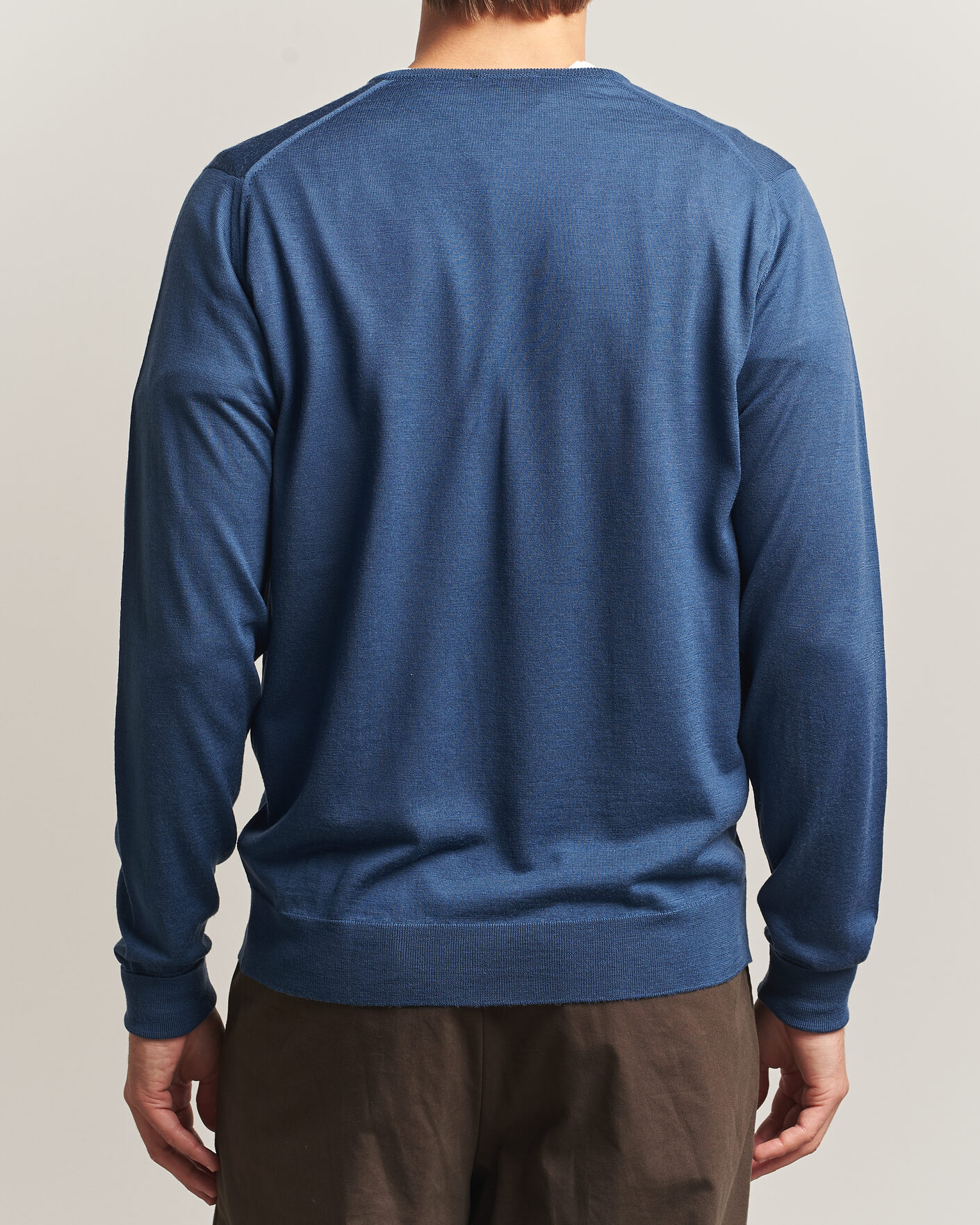 Mies | Puserot | John Smedley | Bobby Extra Fine Merino V-Neck Pullover Teal Firth