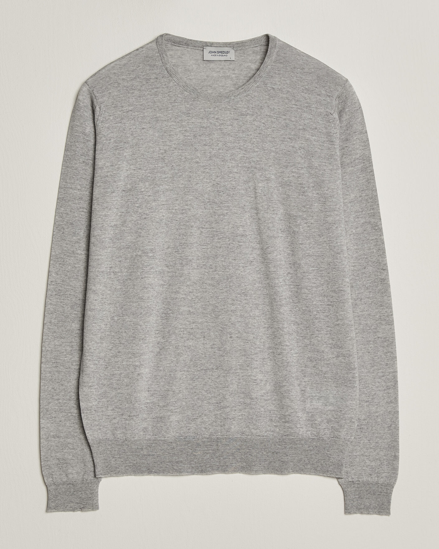 Mies | Puserot | John Smedley | Lundy Extra Fine Merino Crew Neck Nimbus Grey