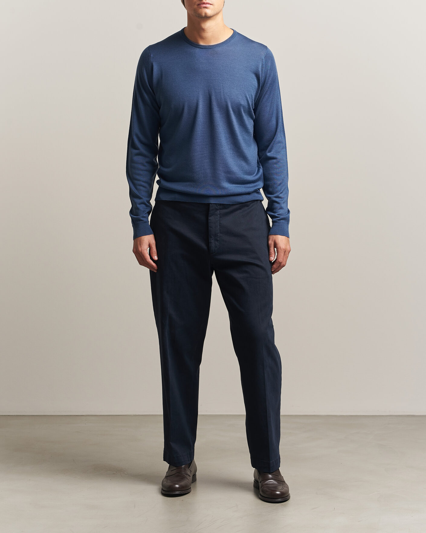 Mies | Puserot | John Smedley | Lundy Extra Fine Merino Crew Neck Teal Firth