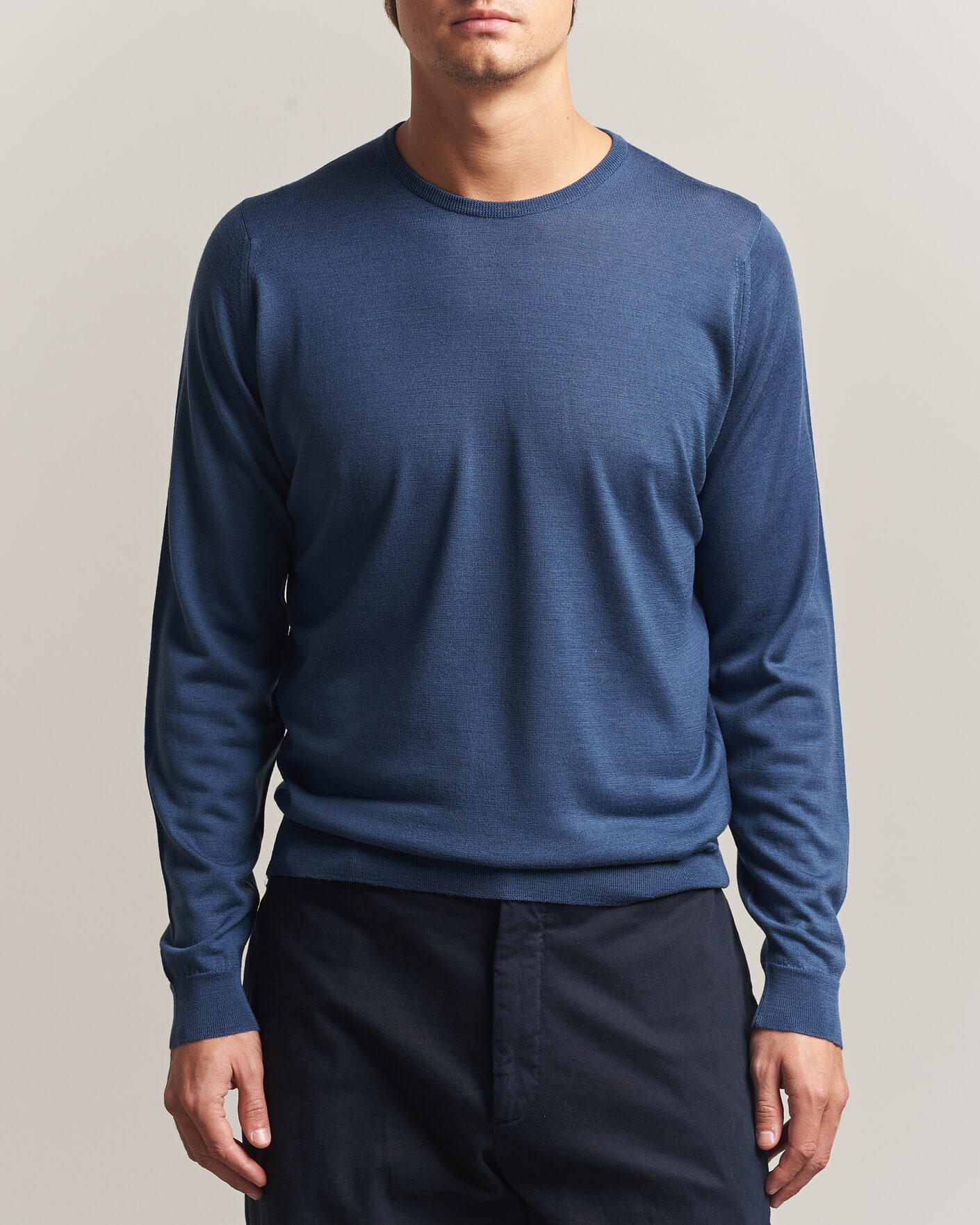 Mies | Puserot | John Smedley | Lundy Extra Fine Merino Crew Neck Teal Firth