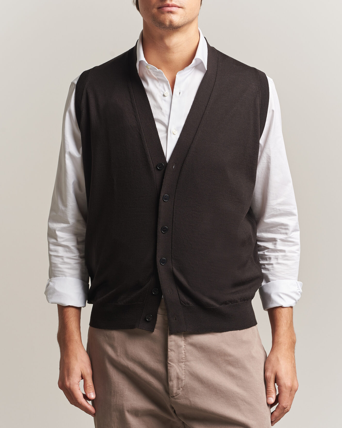 Mies | Puserot | John Smedley | Bolton Extra Fine Merino Waistcoat Faulkner Brown