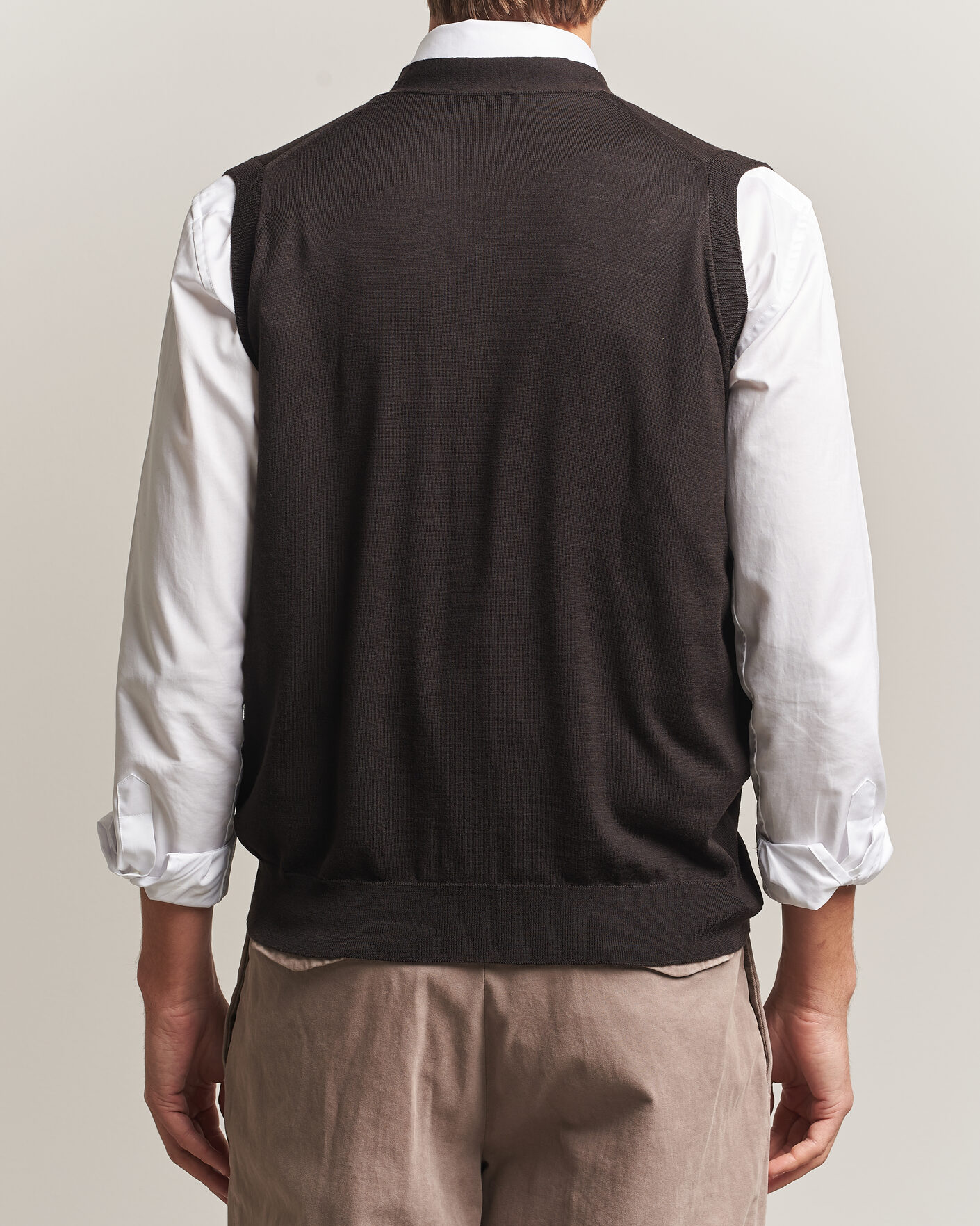 Mies | Puserot | John Smedley | Bolton Extra Fine Merino Waistcoat Faulkner Brown