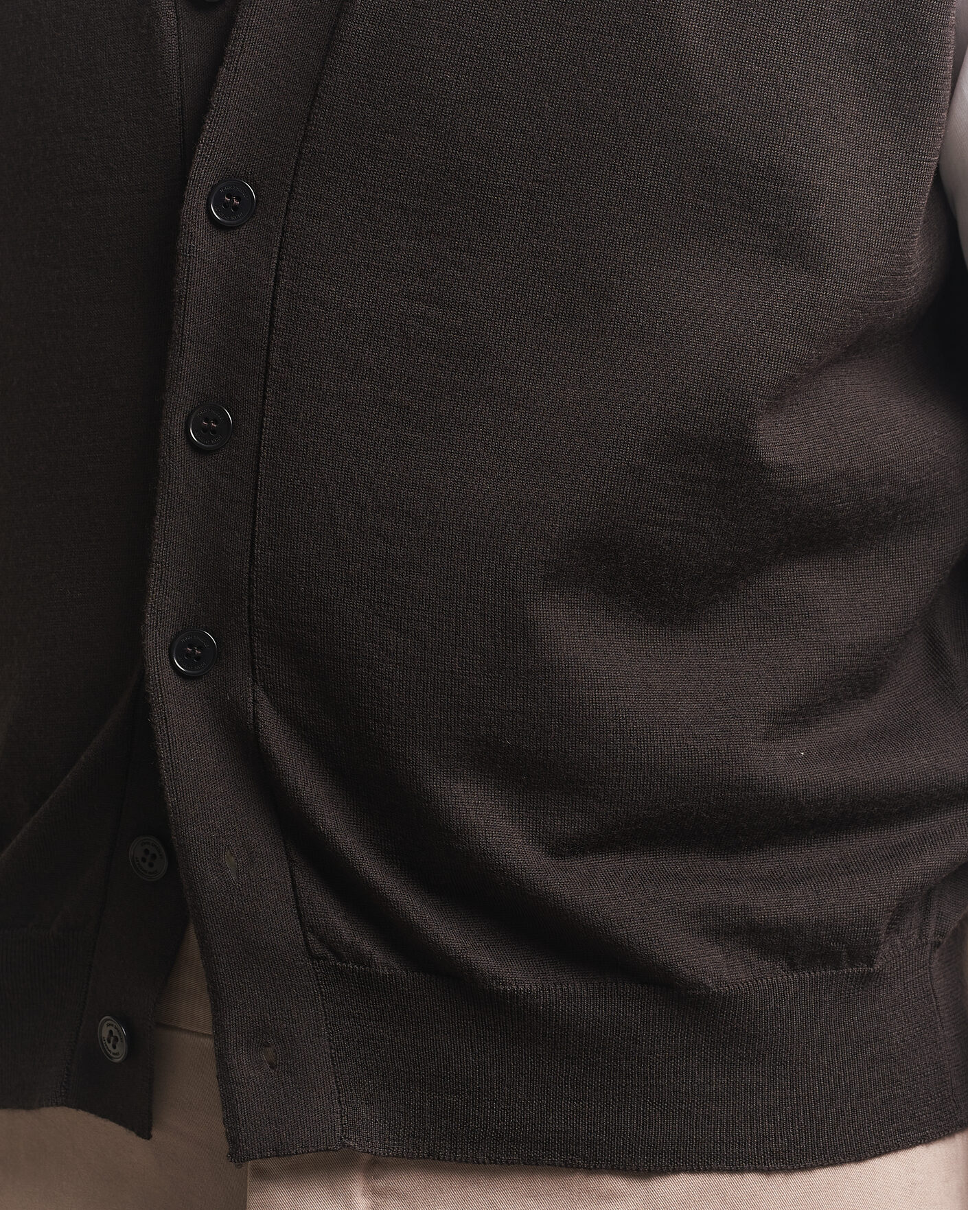 Mies | Puserot | John Smedley | Bolton Extra Fine Merino Waistcoat Faulkner Brown