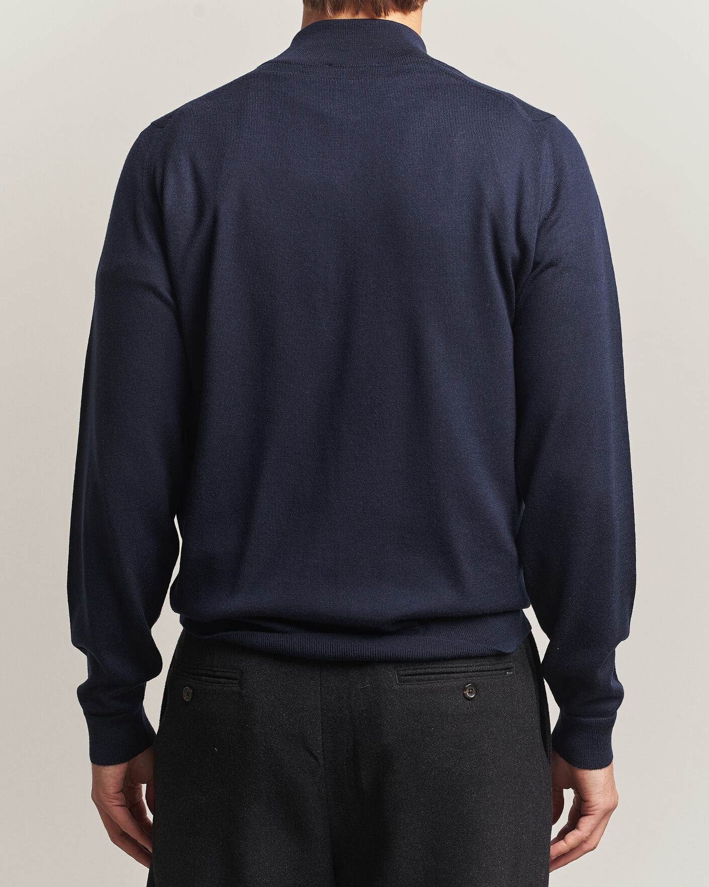 Mies | Puserot | John Smedley | Tapton Extra Fine Merino Half Zip Midnight