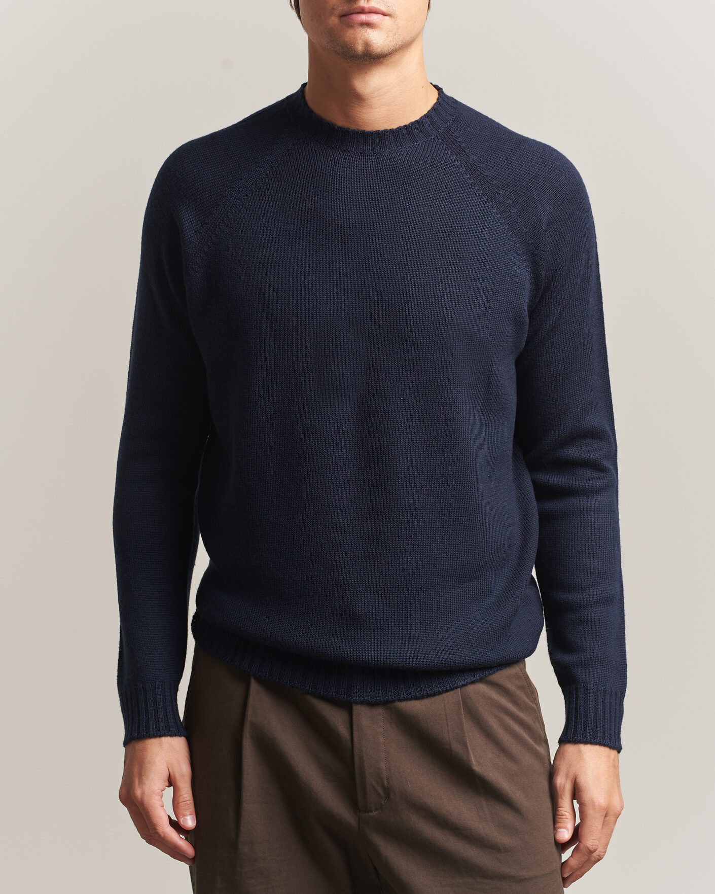 Mies | Puserot | John Smedley | Denver Extra Fine Merino Crew Neck Midnight