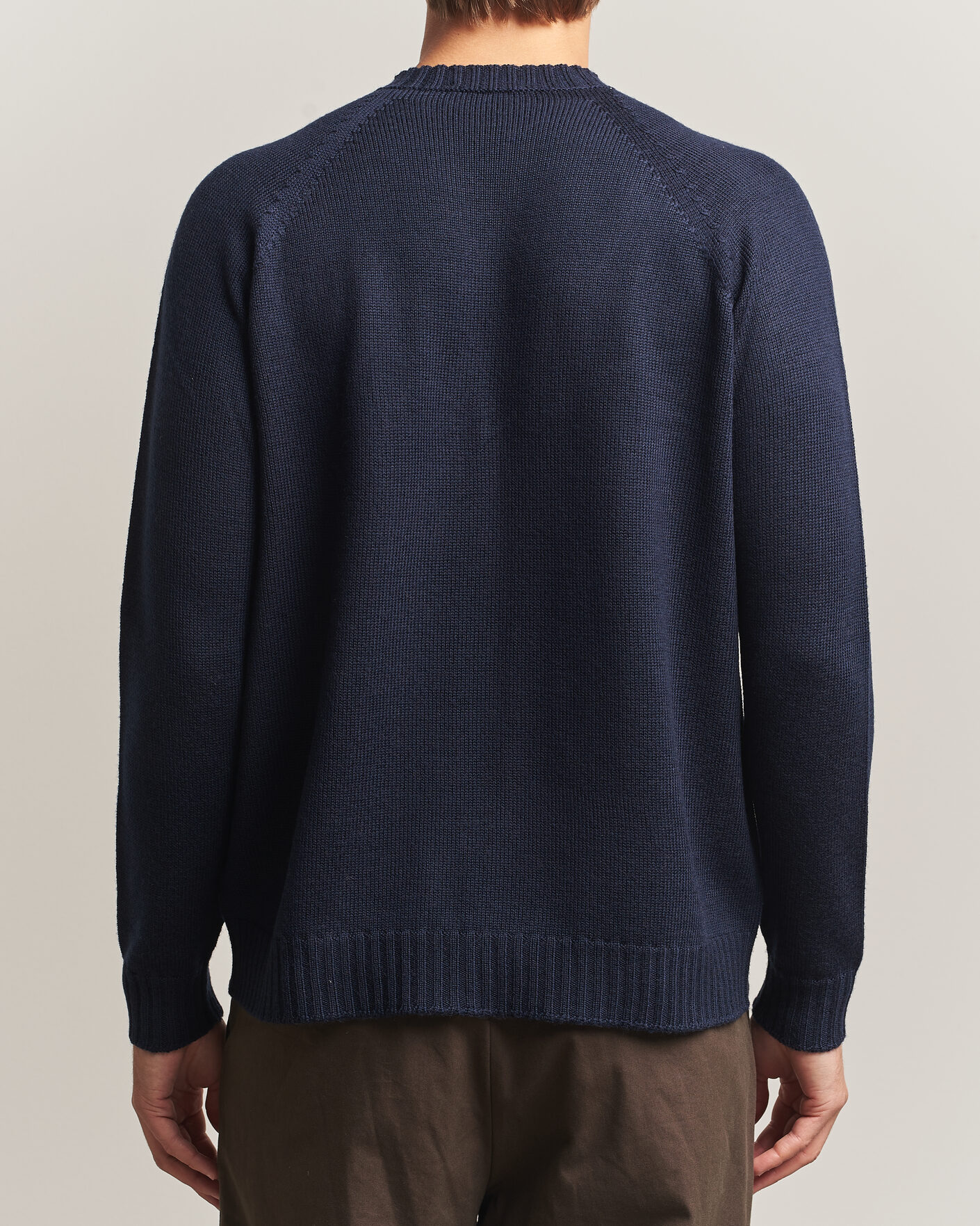 Mies | Puserot | John Smedley | Denver Extra Fine Merino Crew Neck Midnight